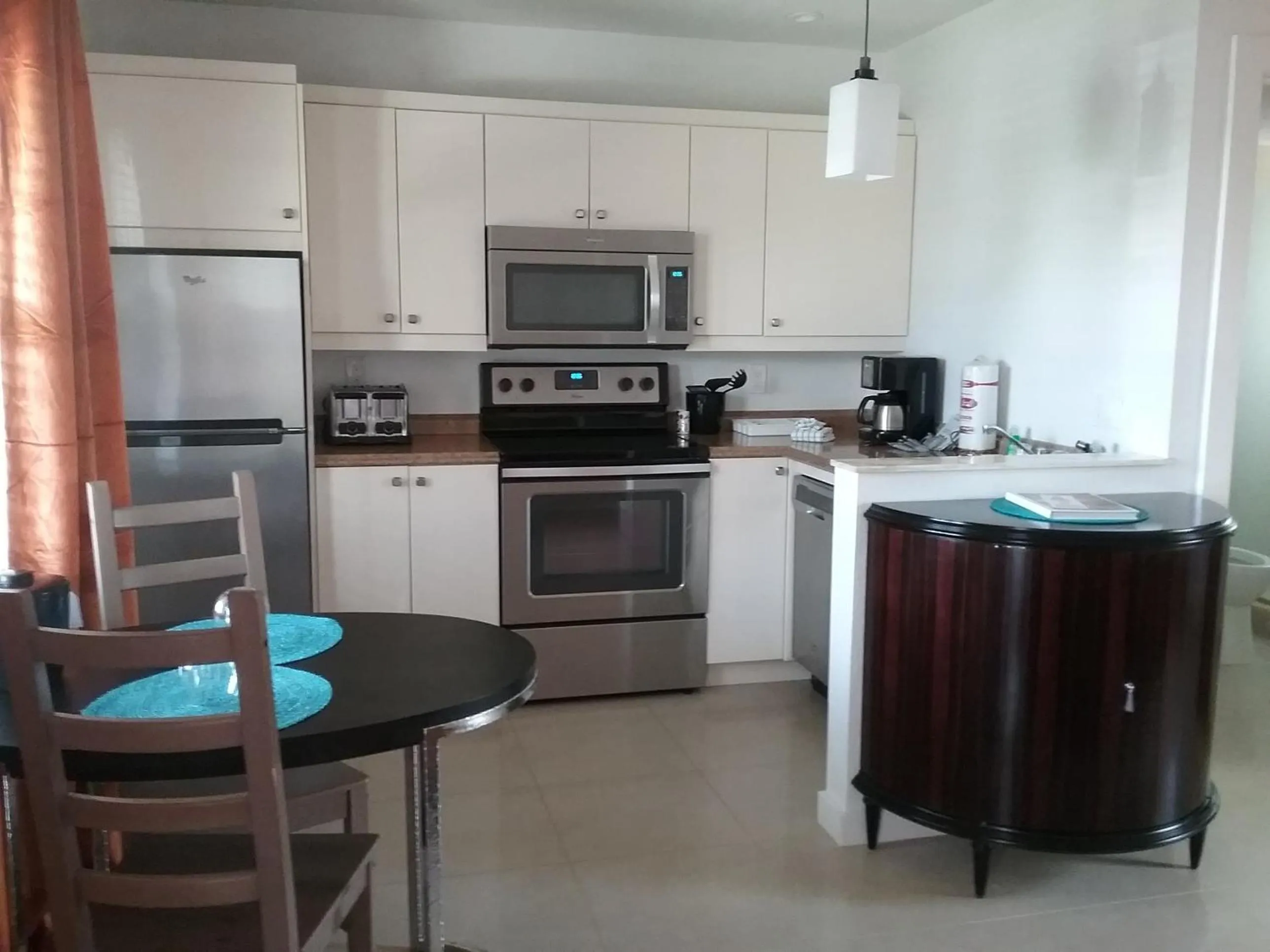 Captiva Beach Resort (open private beach access)