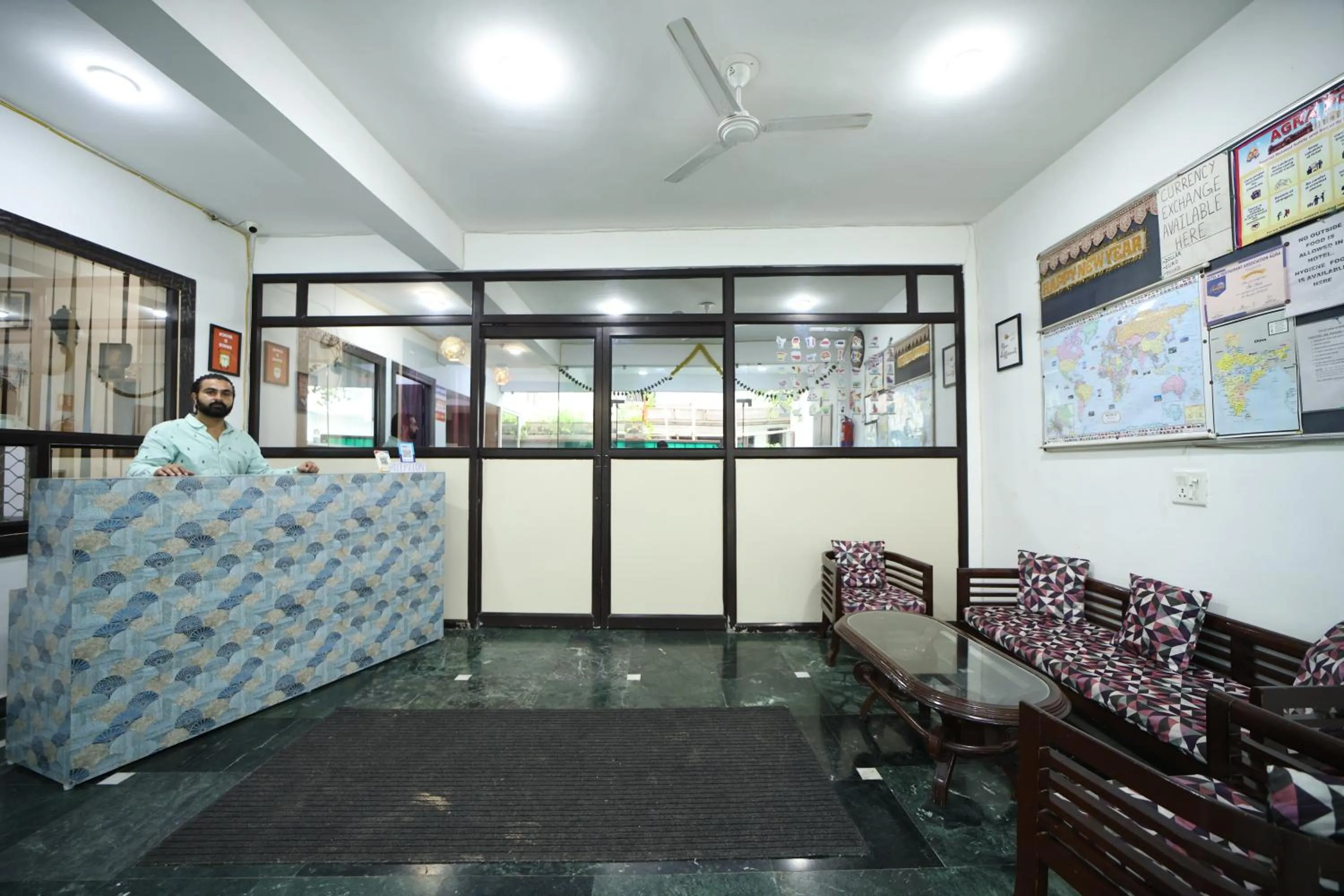 Facade/entrance in Hotel Taj Niwas