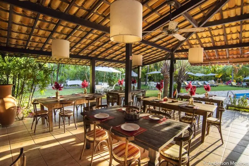 Restaurant/places to eat in Porto Zarpa Hotel