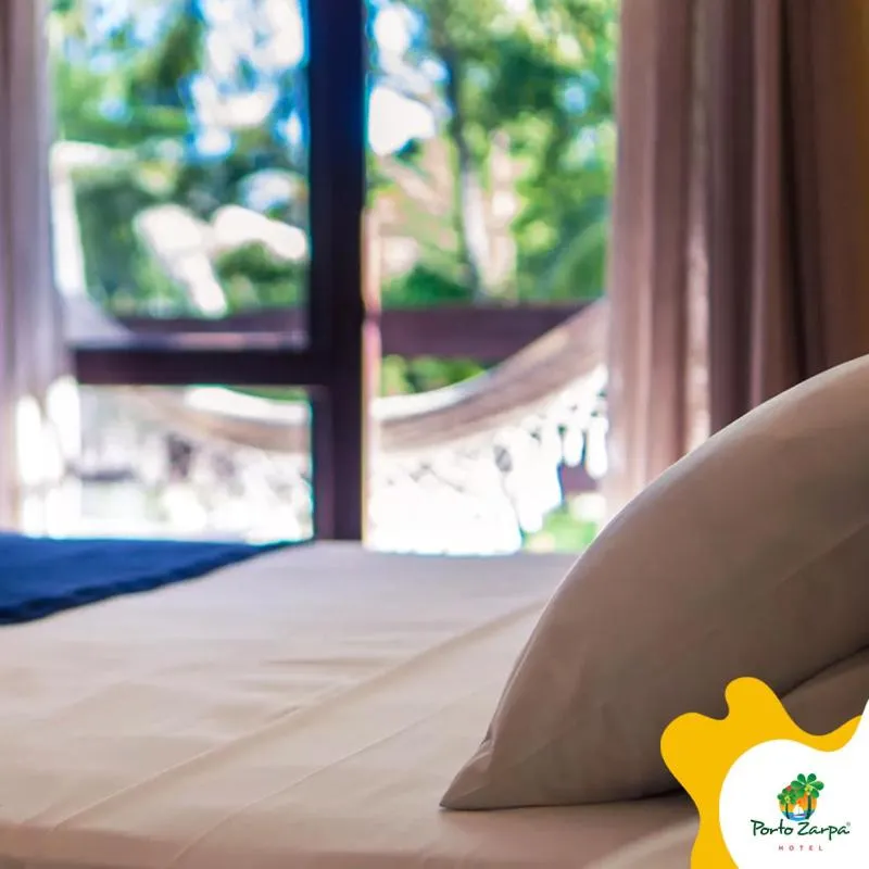 Bedroom, Bed in Porto Zarpa Hotel