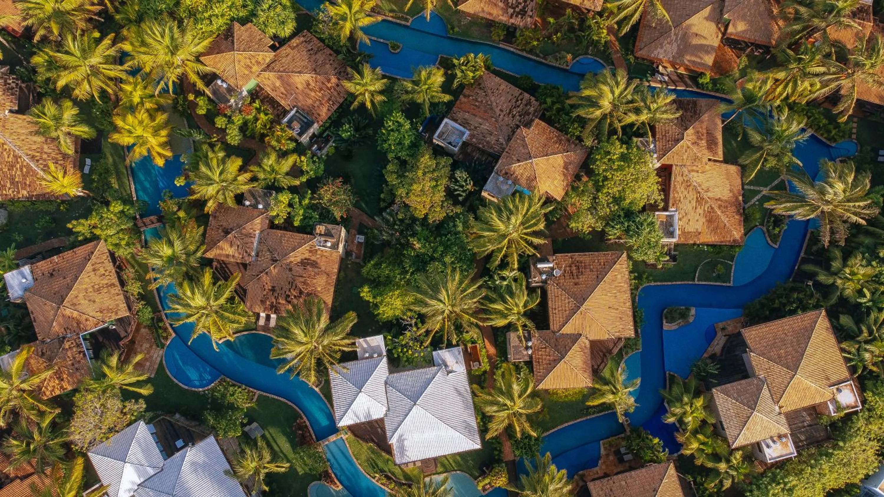 Property building in Domus Villas