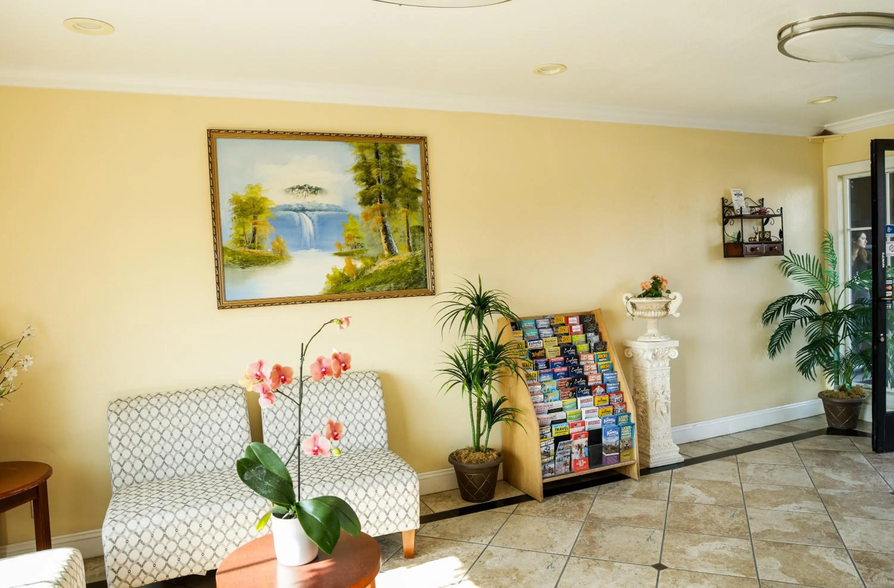 Sea Breeze Inn - San Simeon