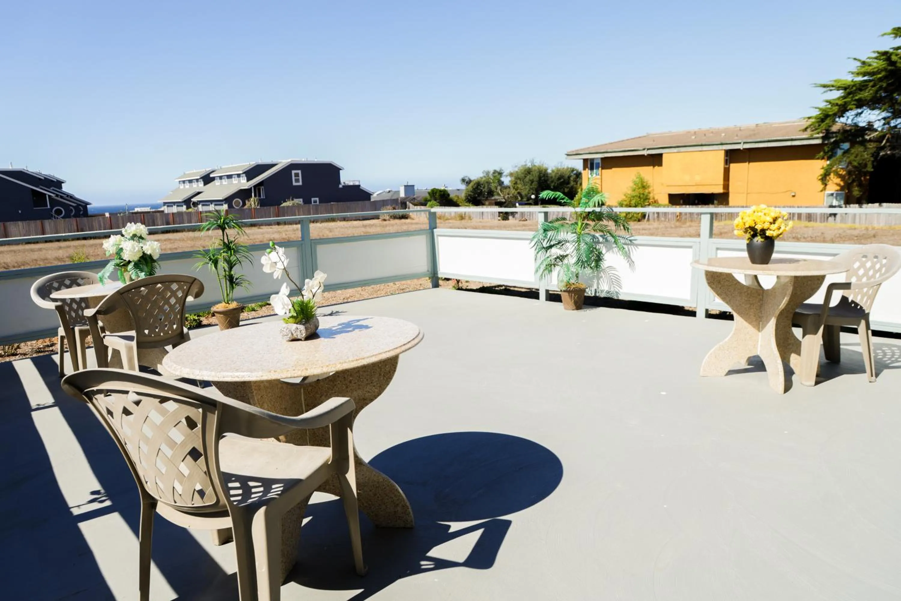 Sea Breeze Inn - San Simeon