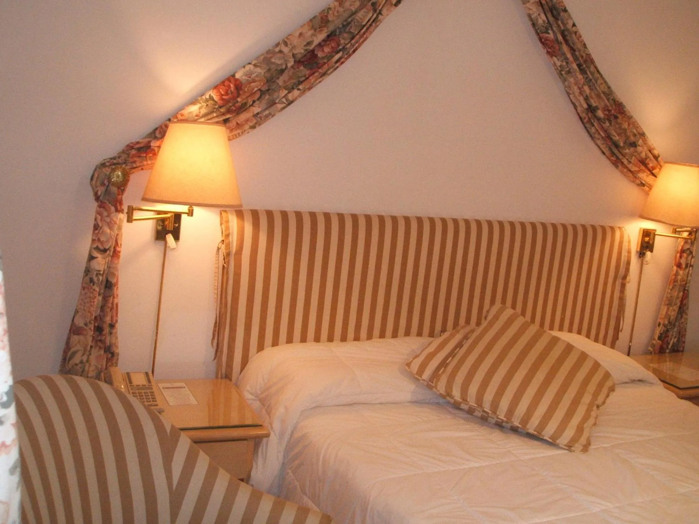 Bed in El Mirador Hotel & Spa