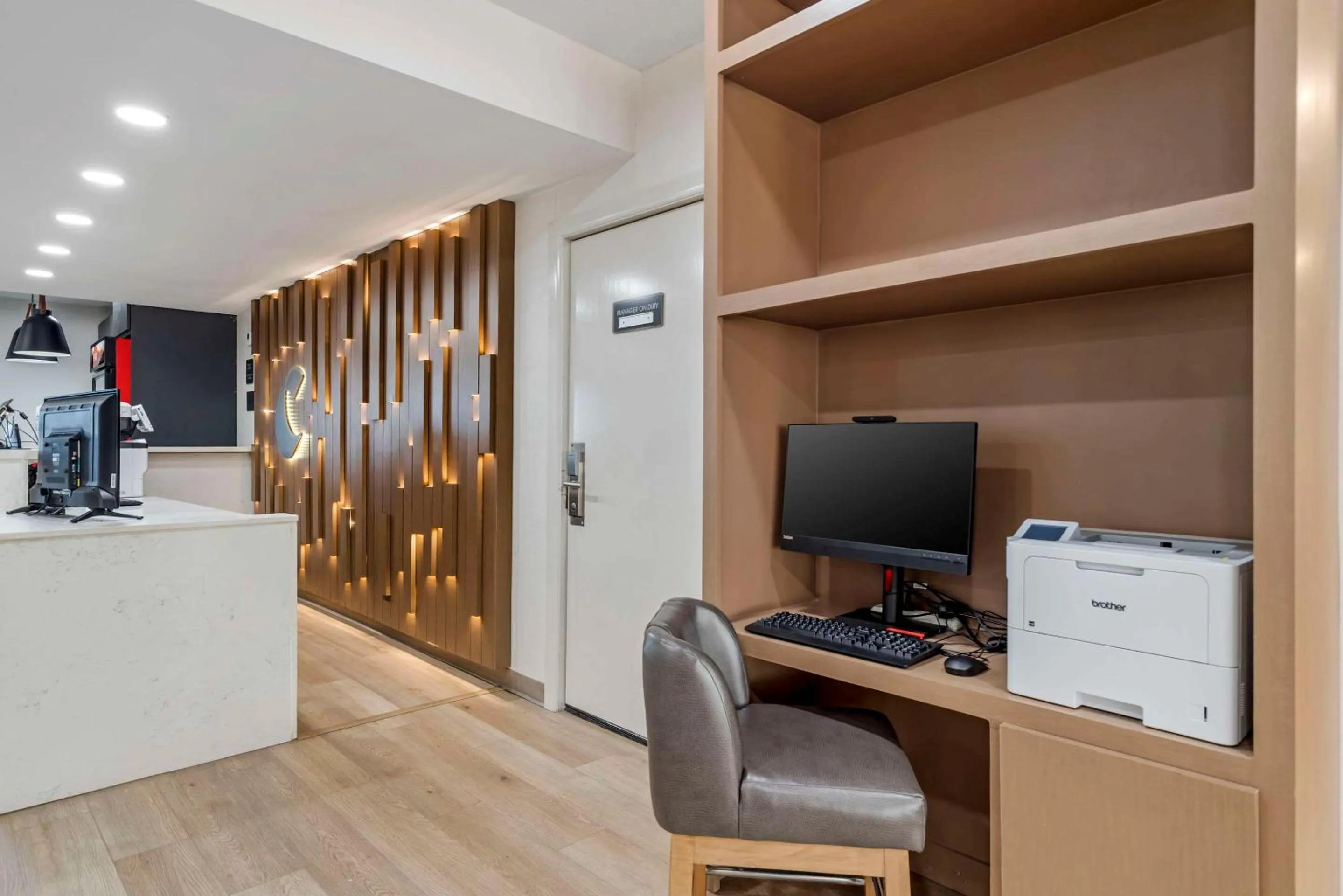 Business facilities in Comfort Suites