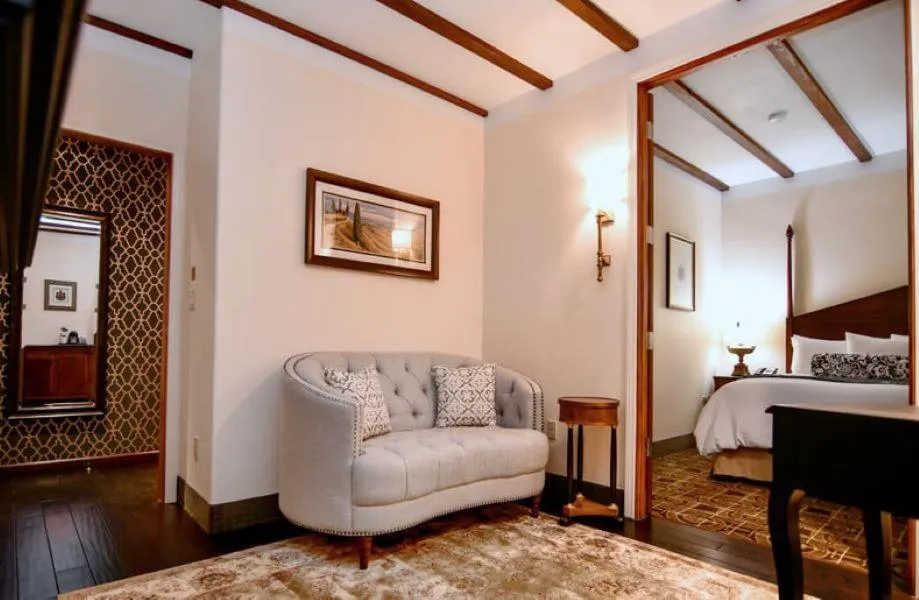 Bed in Brand Plaza Hotel