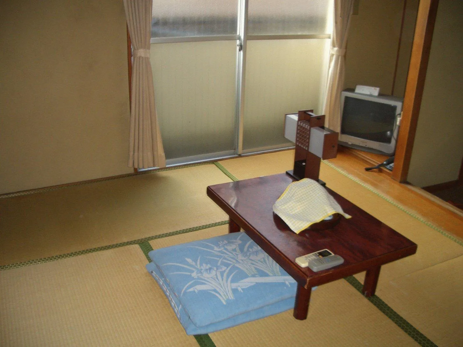 TV and multimedia in Kasuga Ryokan