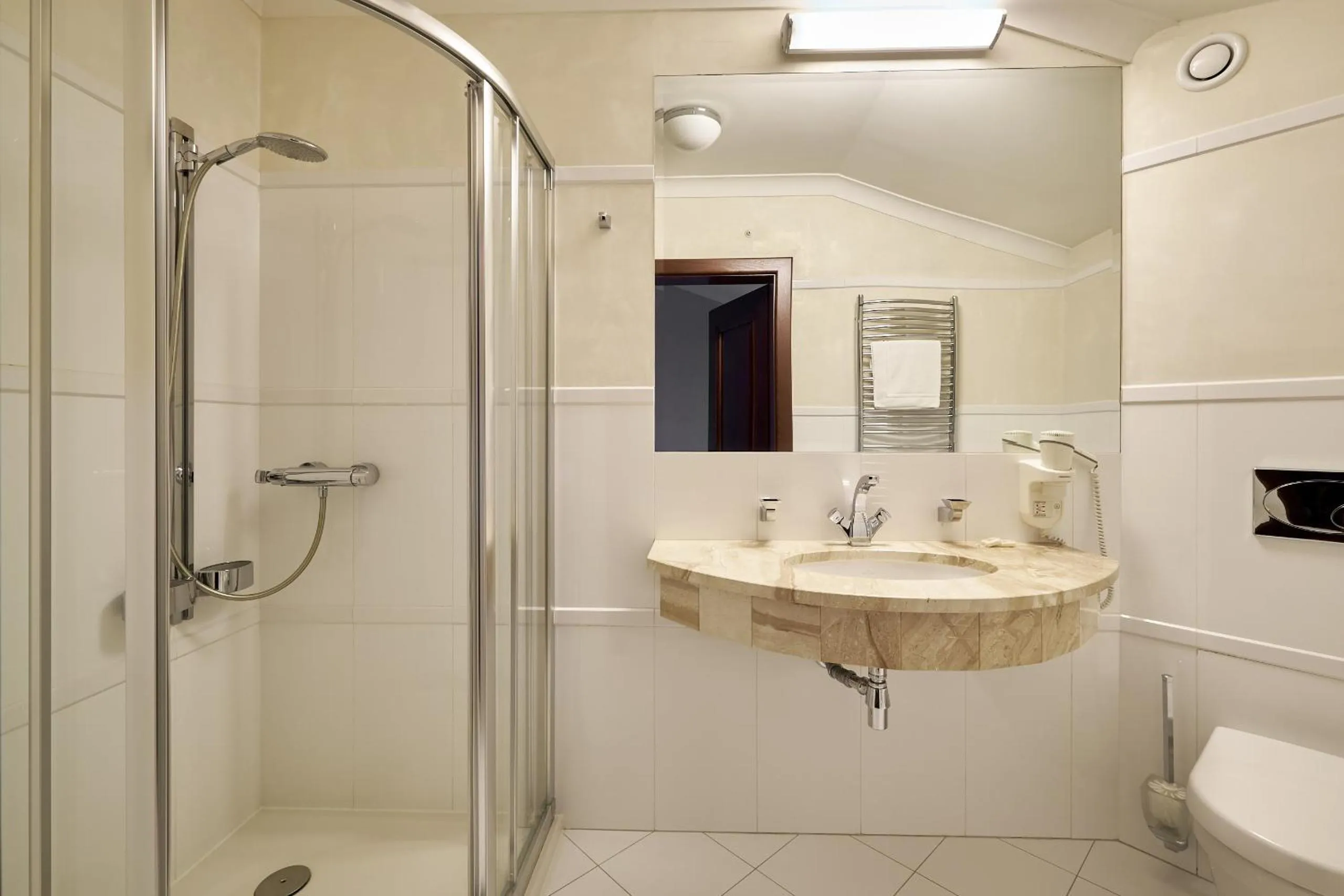 Bathroom in Woźniak Residence