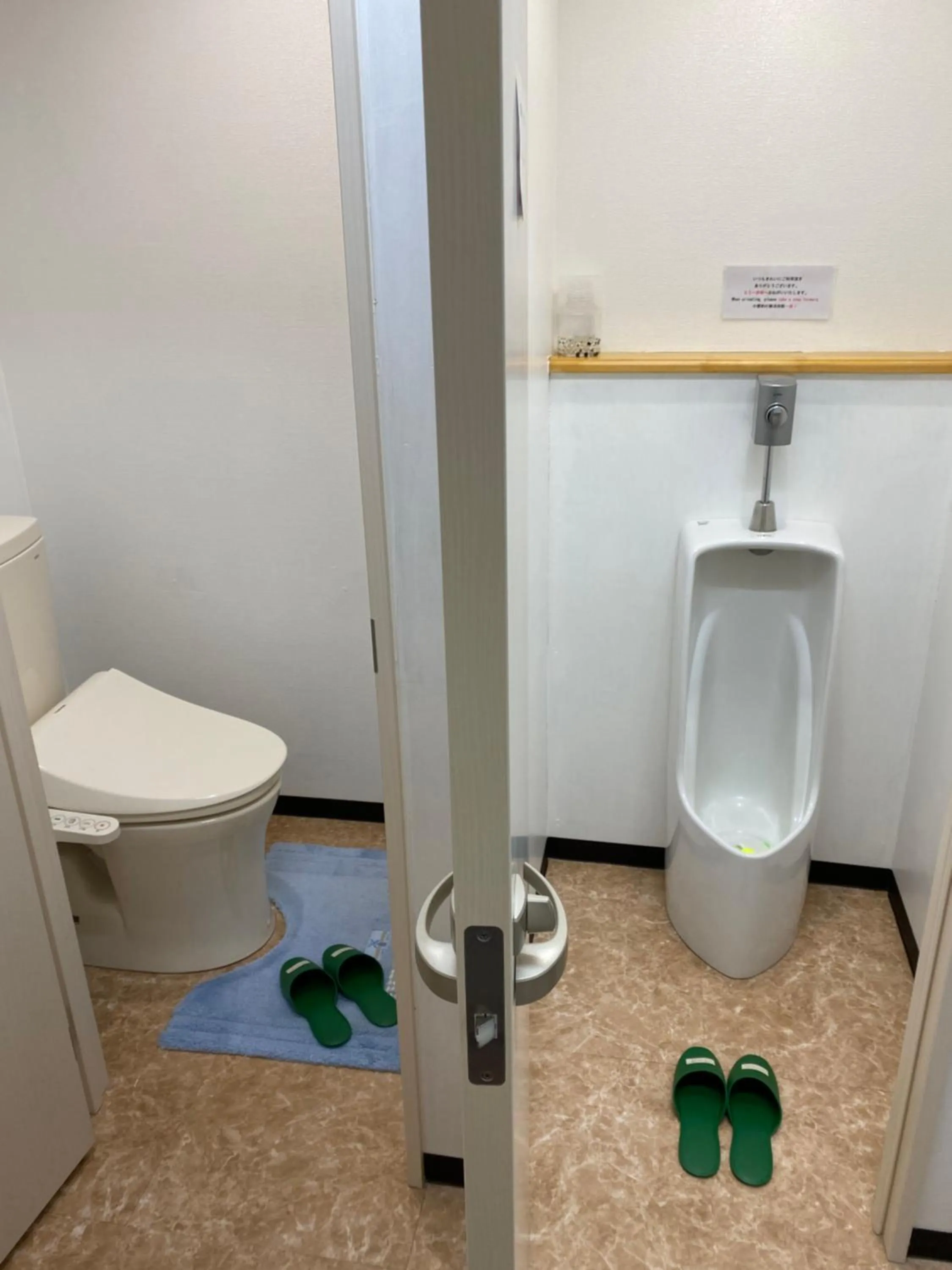 Atami Onsen Guest House Megumi 5 minutes walk from Atami Station