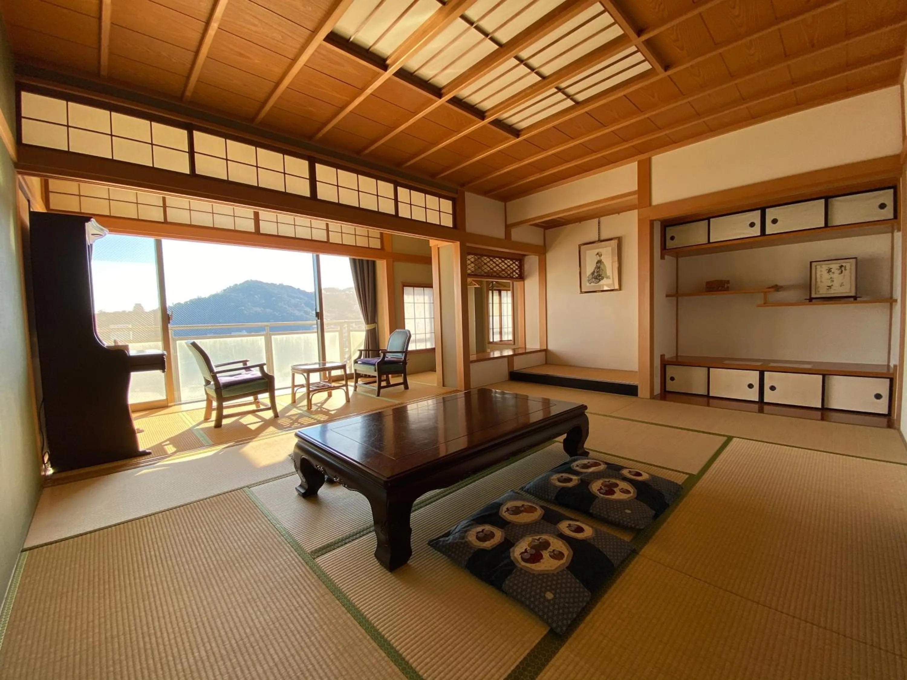Atami Onsen Guest House Megumi 5 minutes walk from Atami Station