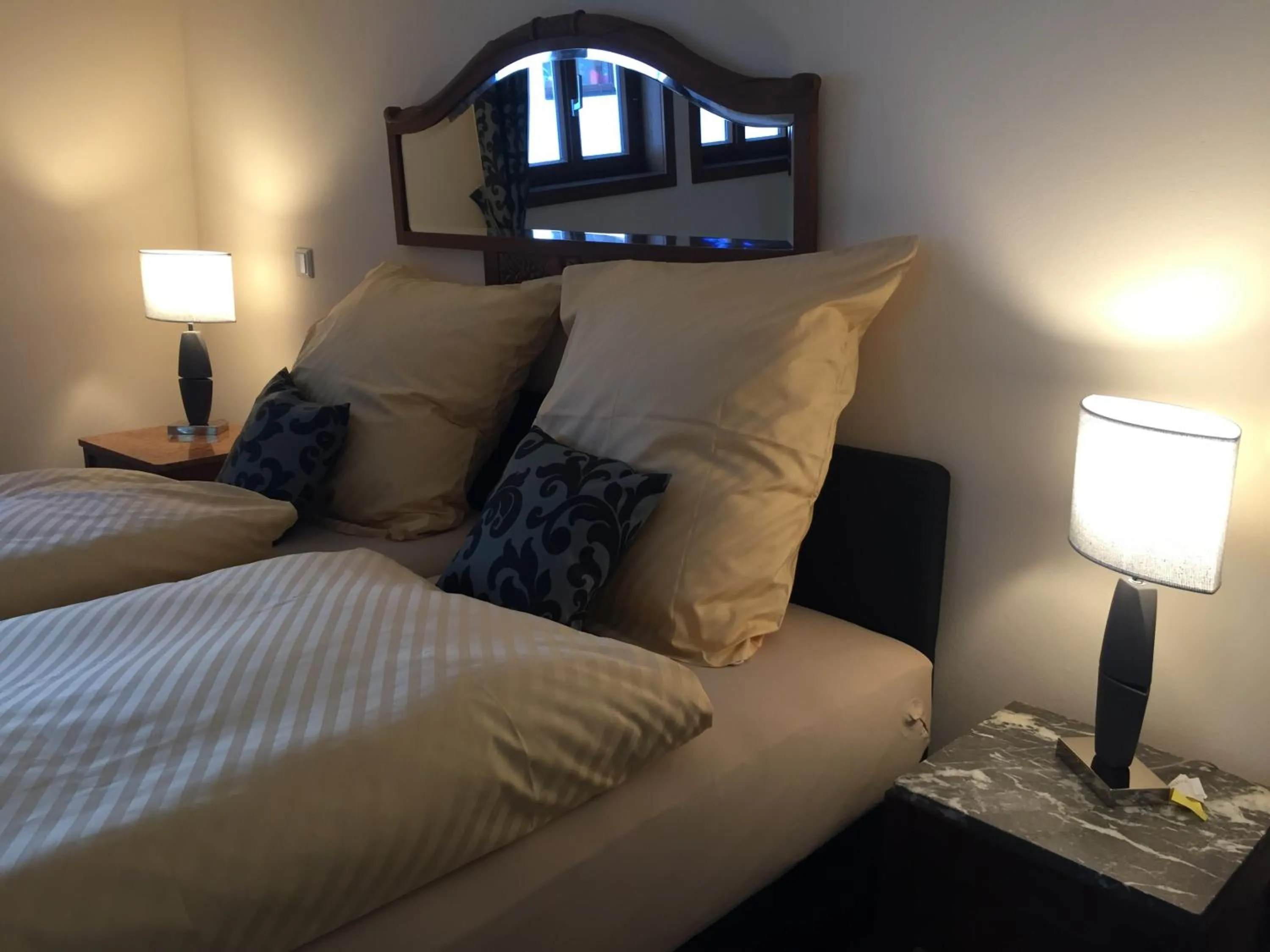 Bed in McMüller's Kemenate Fulda