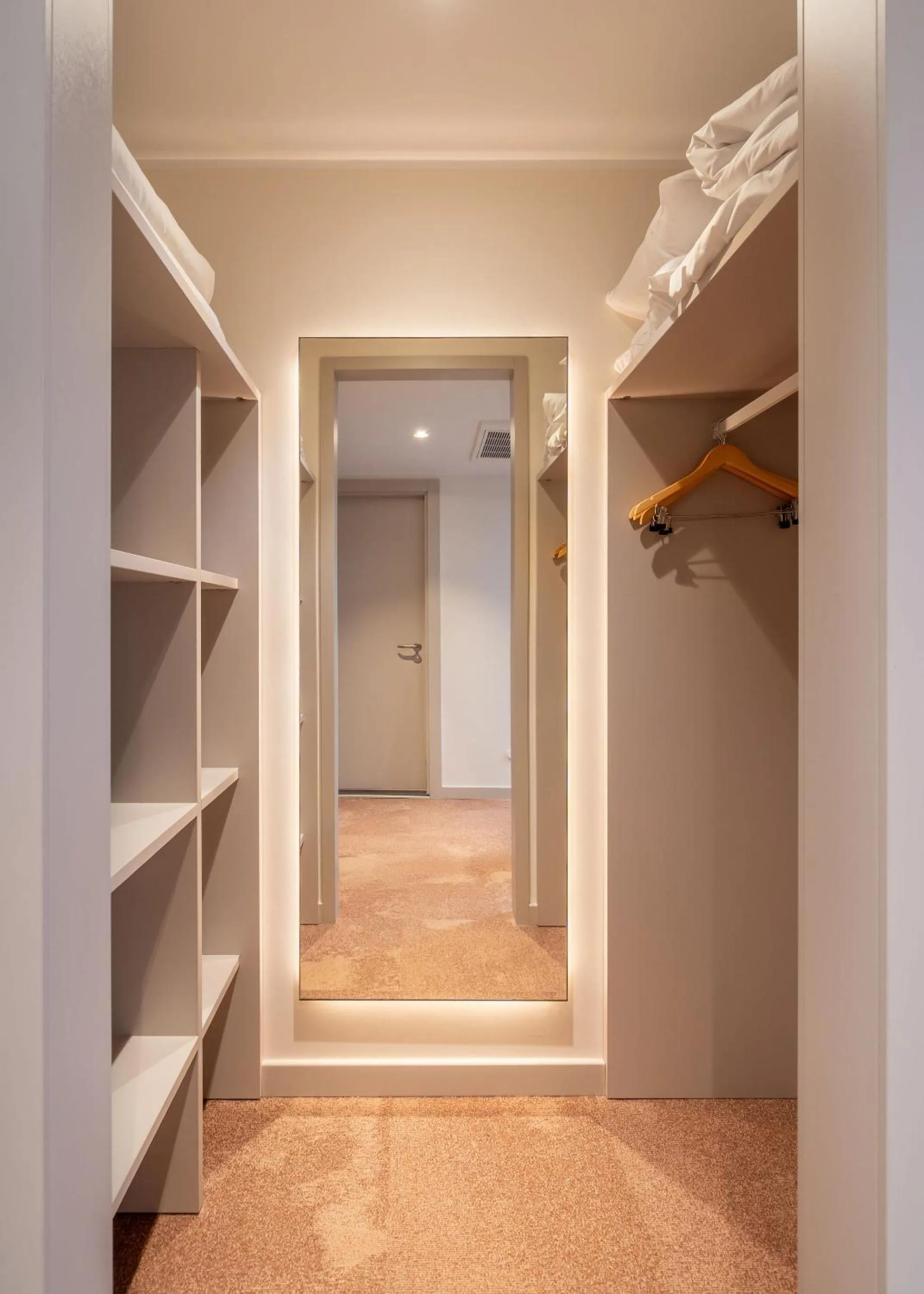 wardrobe in Hotel Jurmala Spa