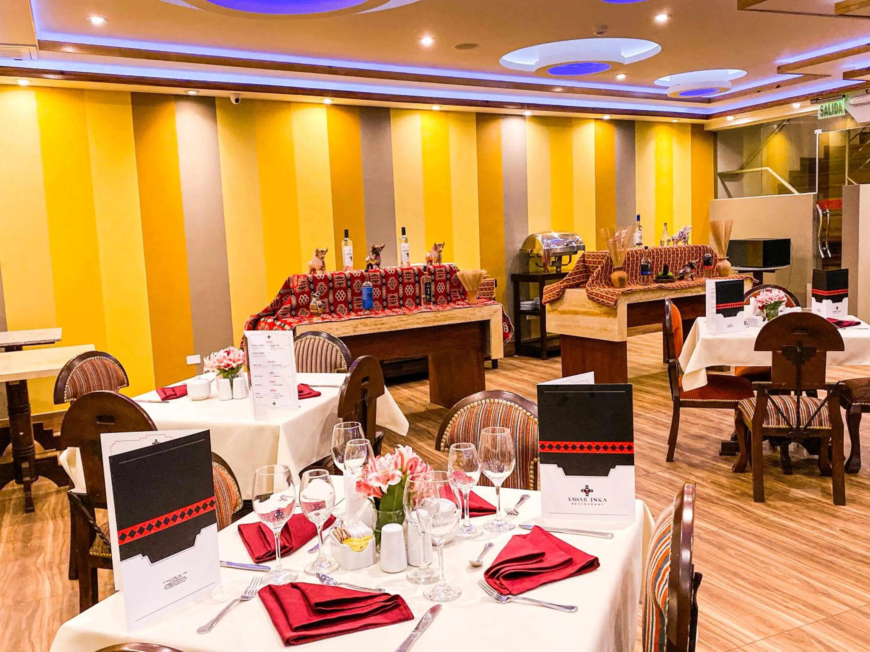 Restaurant/places to eat in Yawar Inka Hotel