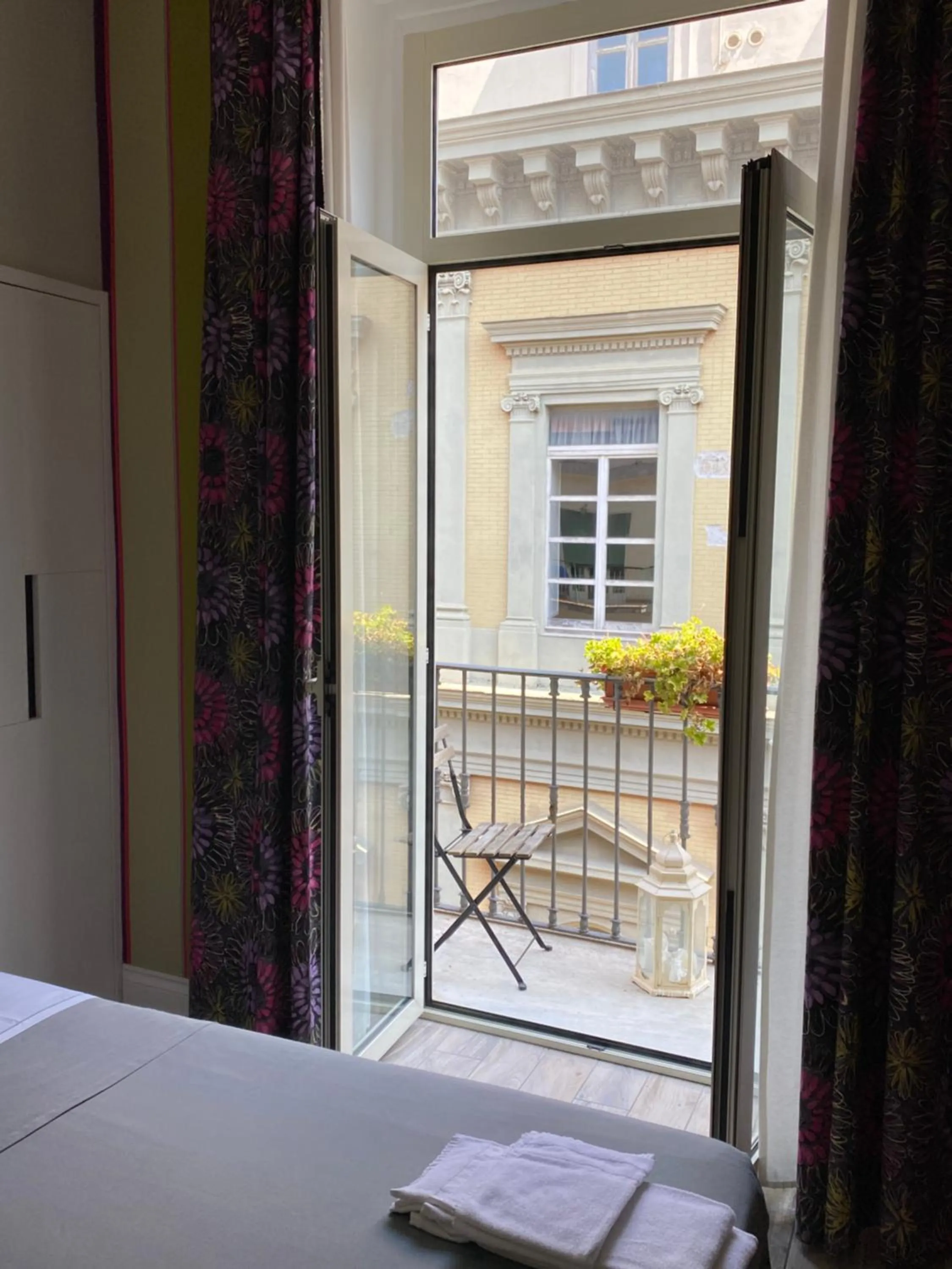 Bed in Ambra Noblesse