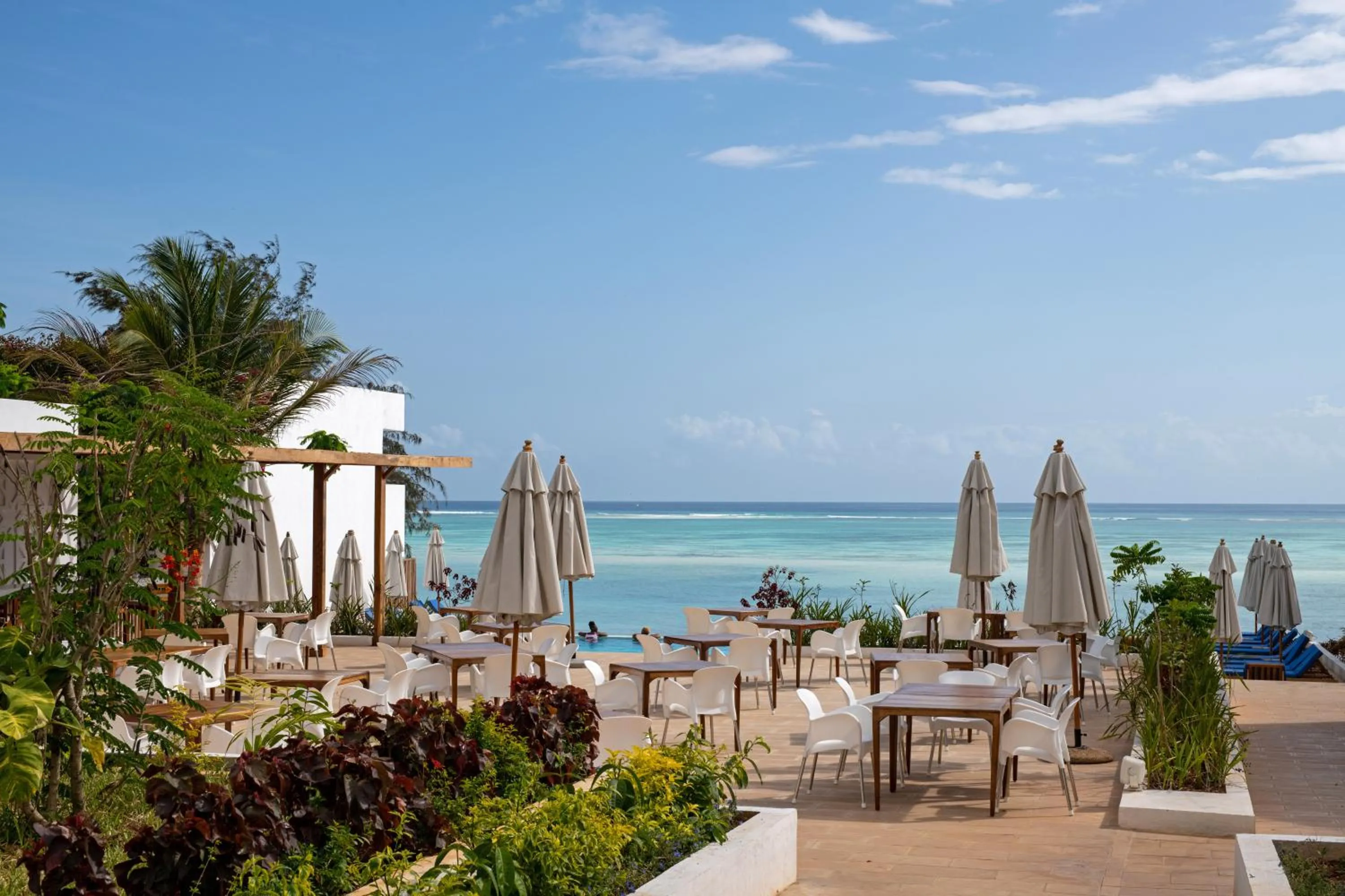 Day in Nungwi Dreams by Mantis