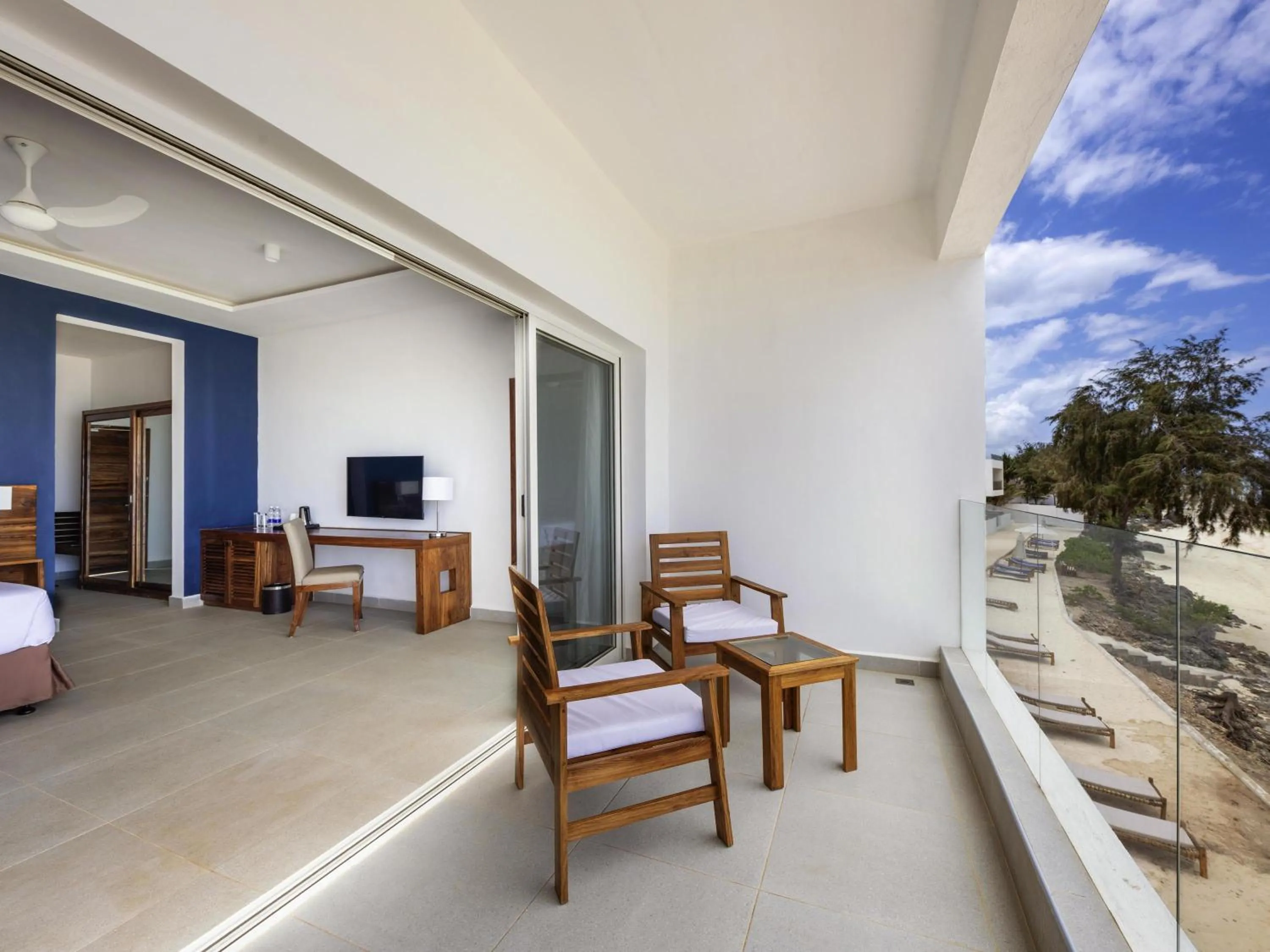 Bedroom in Nungwi Dreams by Mantis