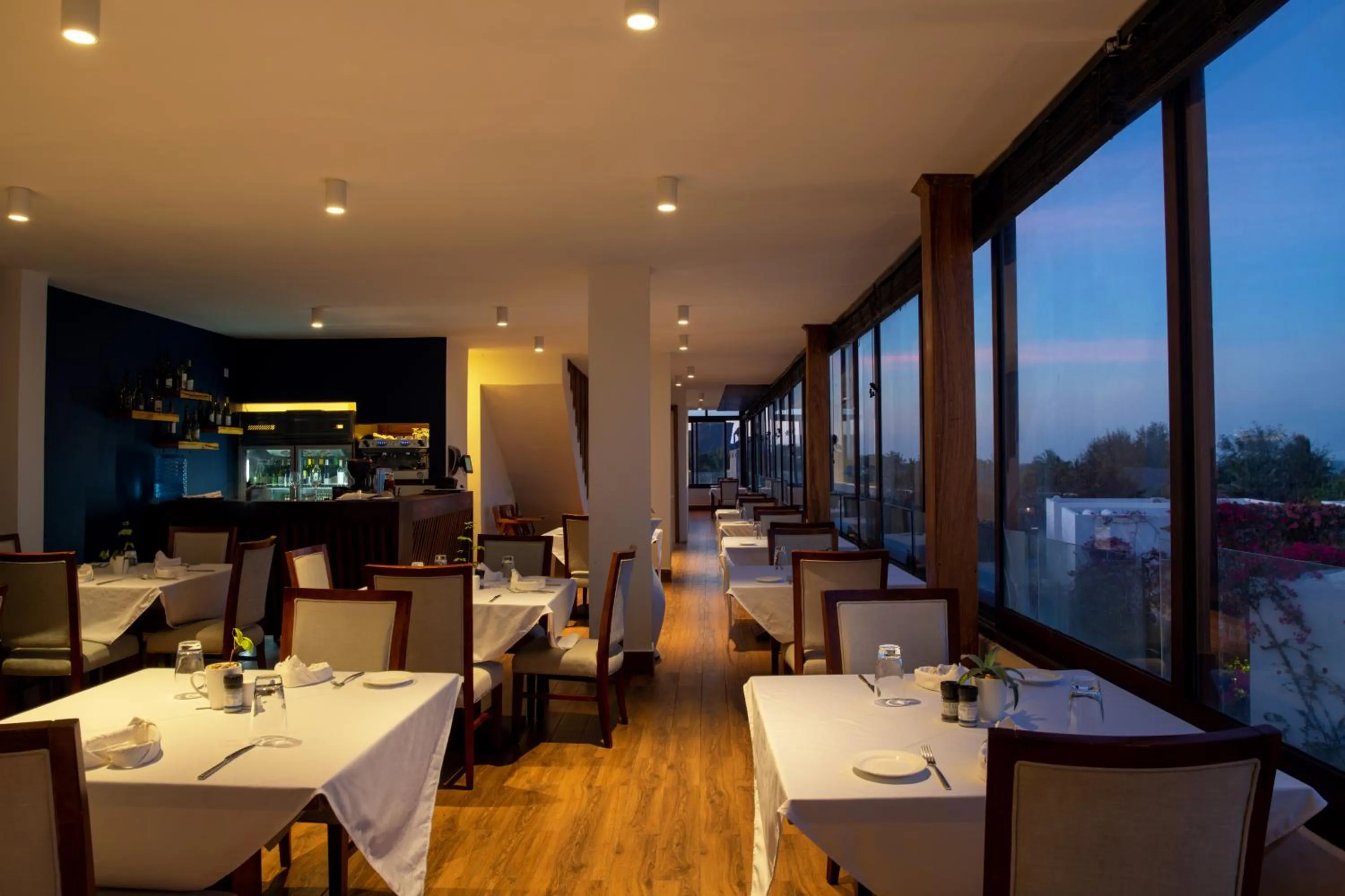 Restaurant/places to eat in Nungwi Dreams by Mantis