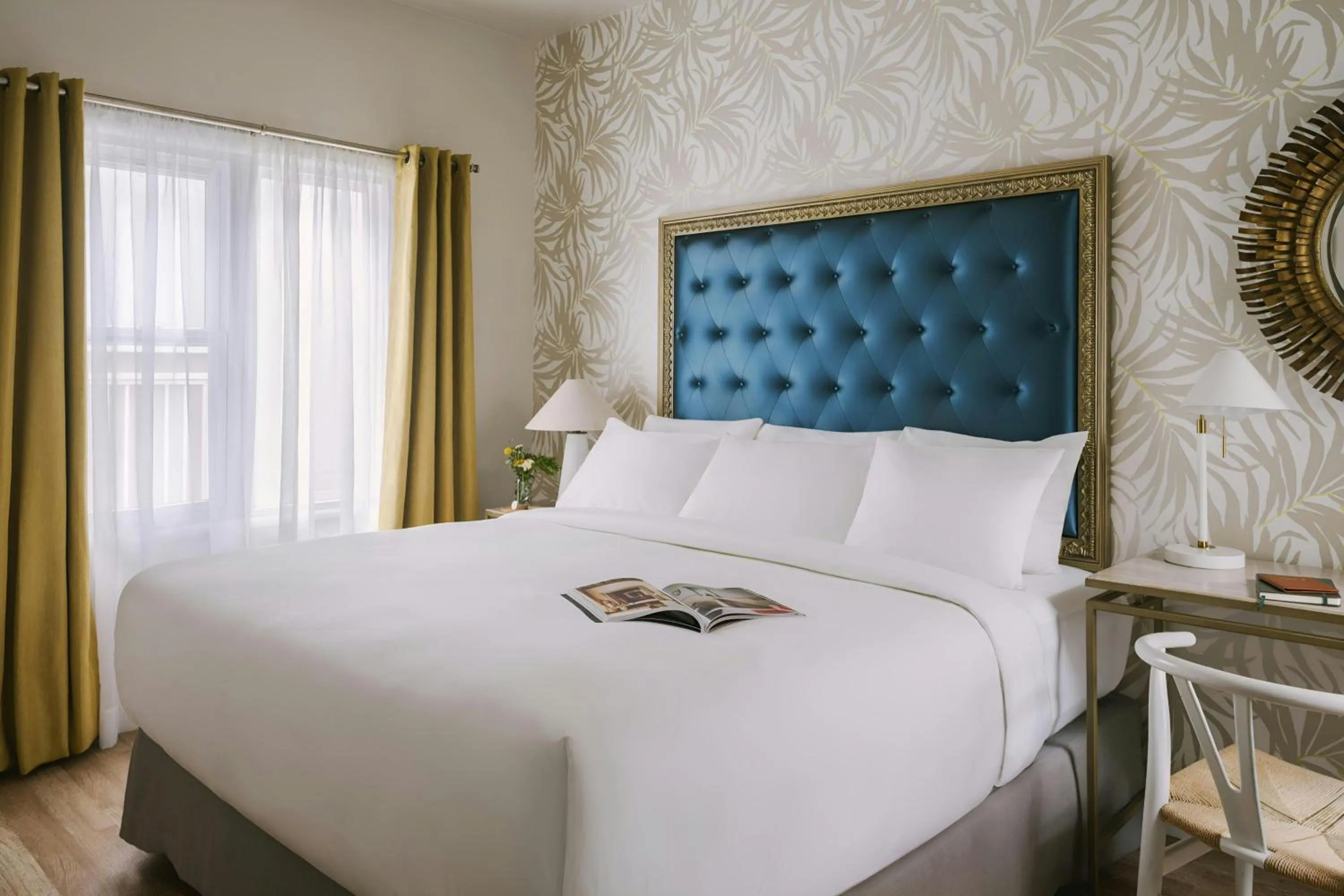 Bedroom, Bed in Beverly Terrace Hotel Beverly Hills, Sonder by Marriott Bonvoy