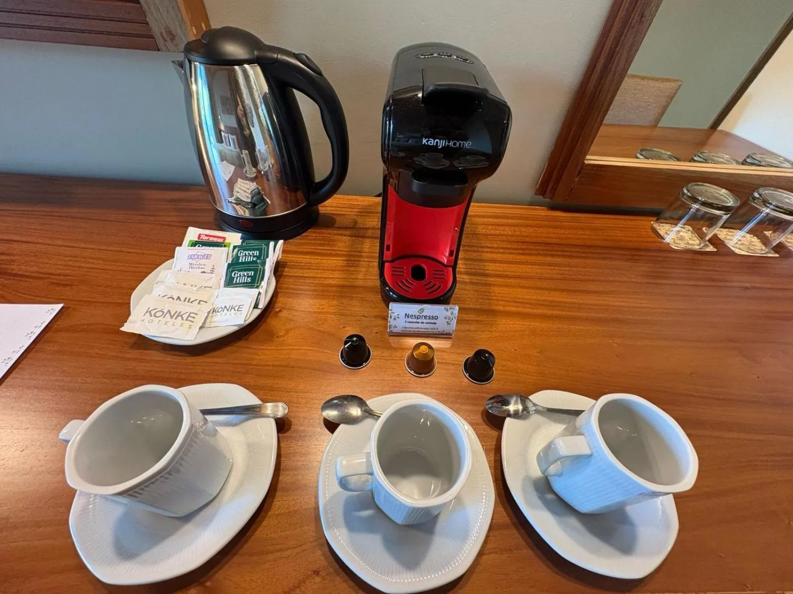 Coffee/tea facilities in Konke Calafate Hotel