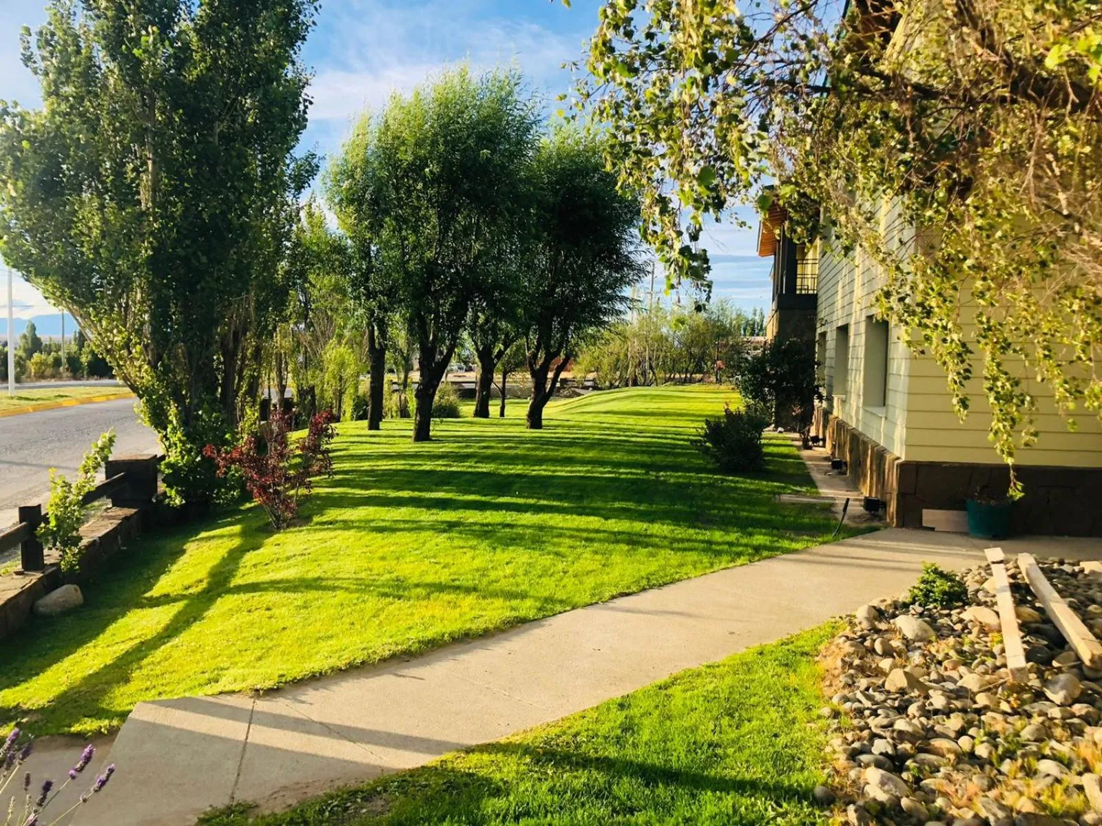 Garden view in Konke Calafate Hotel