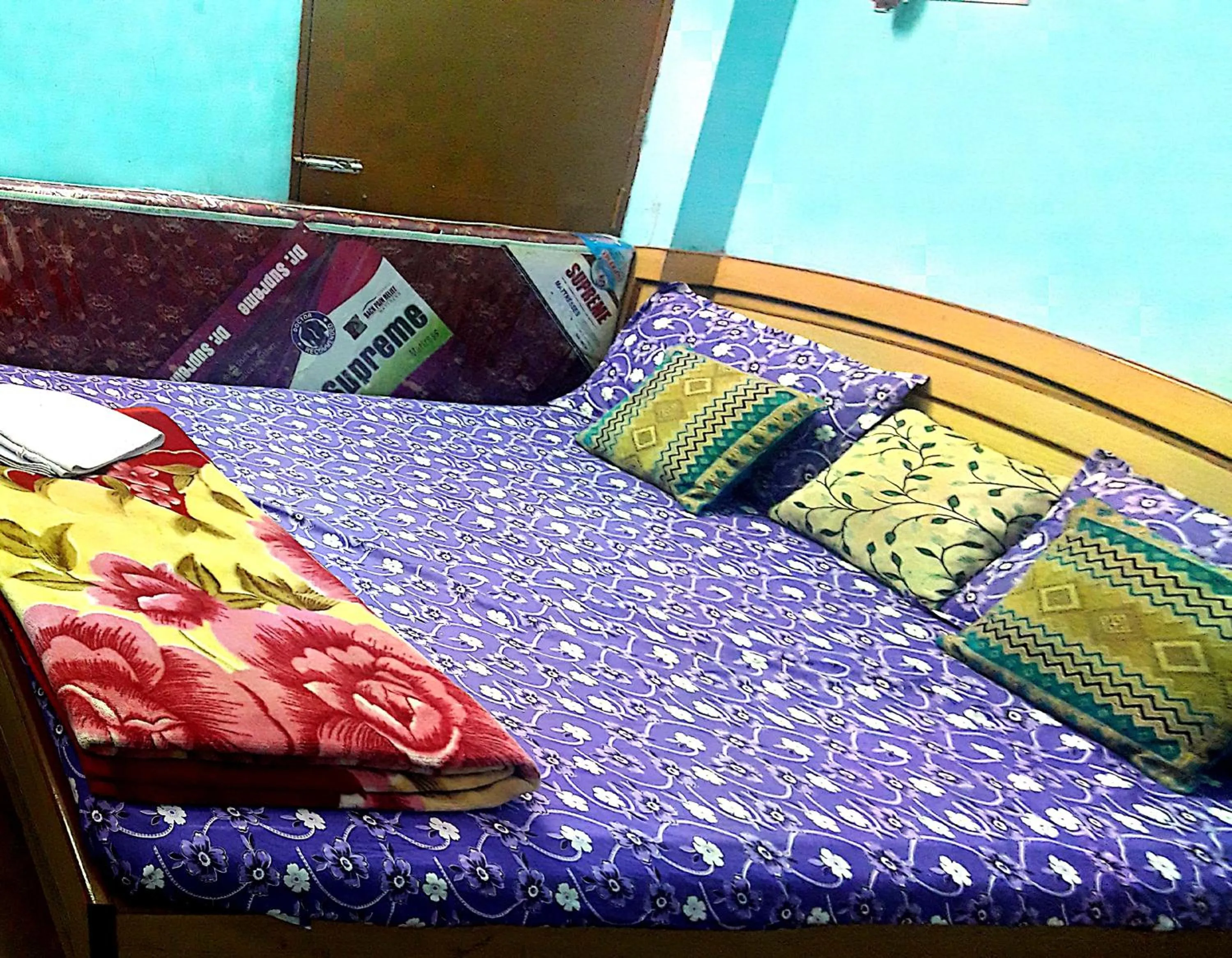 Bed in Kiran Guest House