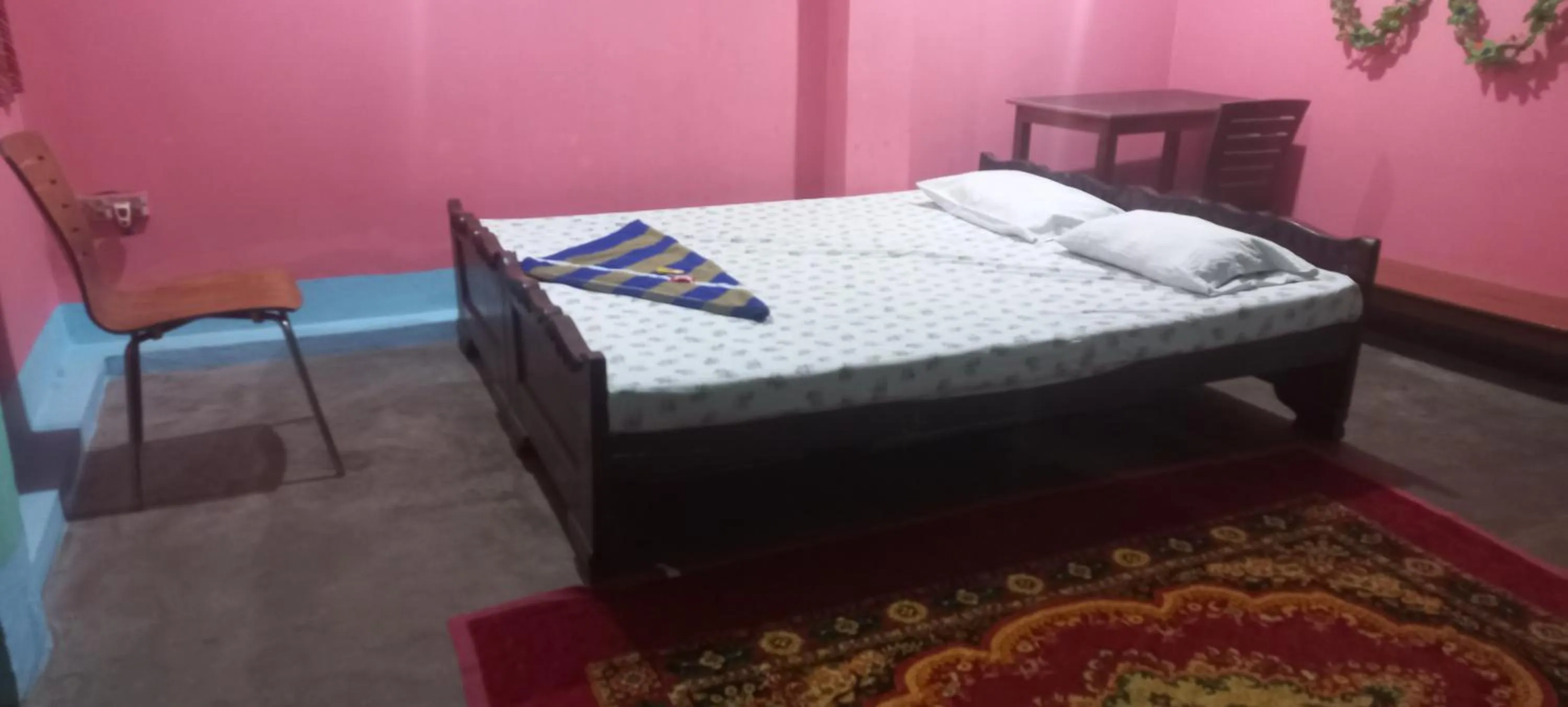 Bed in Kiran Guest House