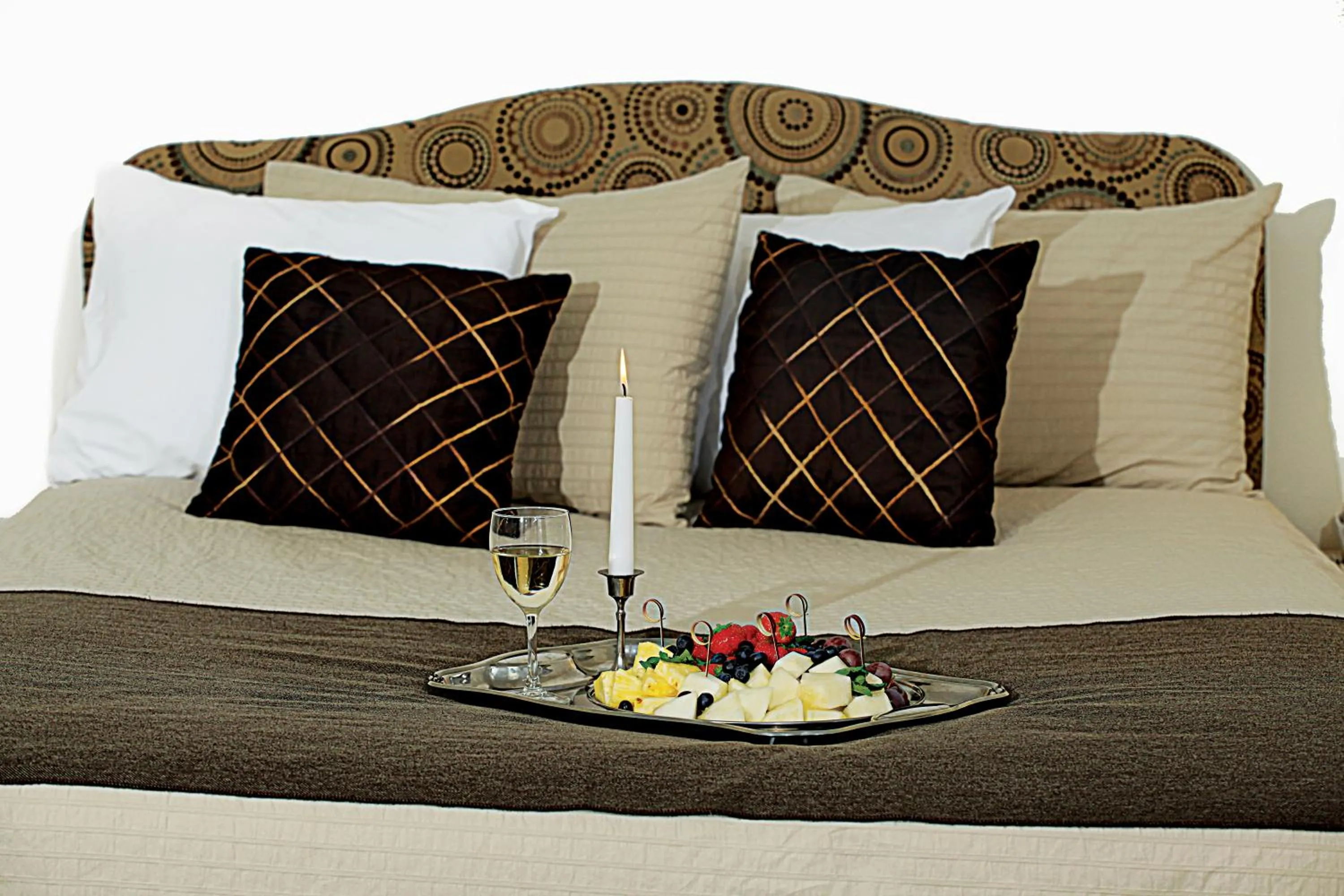 Bed in Airport Hotel Mara