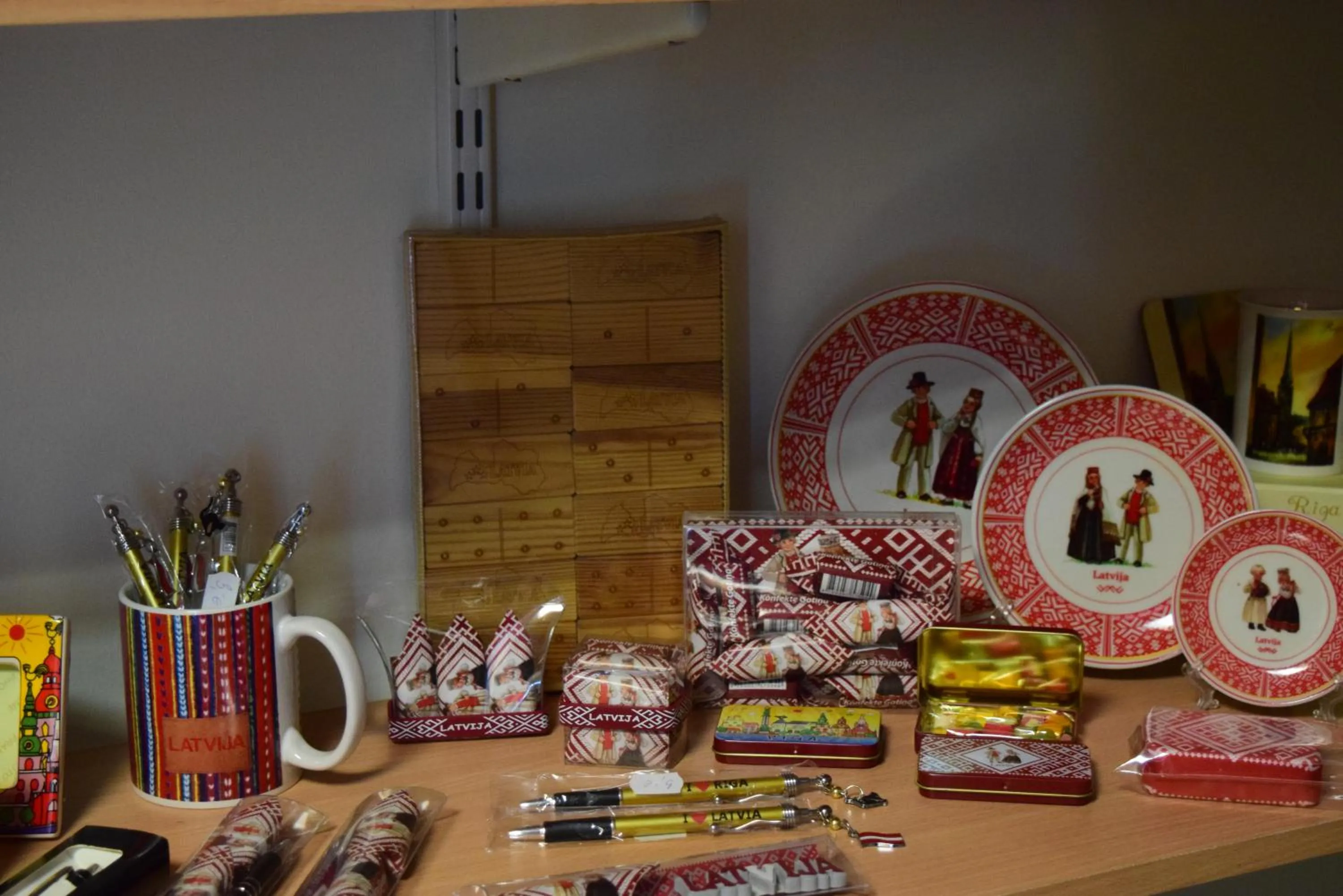 On-site shops in Airport Hotel Mara