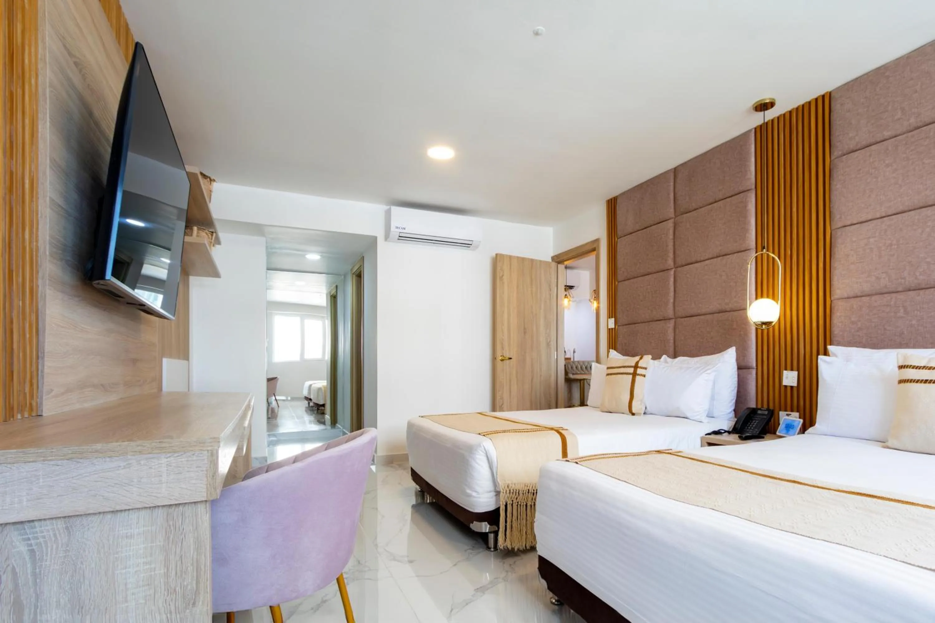 Photo of the whole room, Bed in Hotel Cartagena Plaza