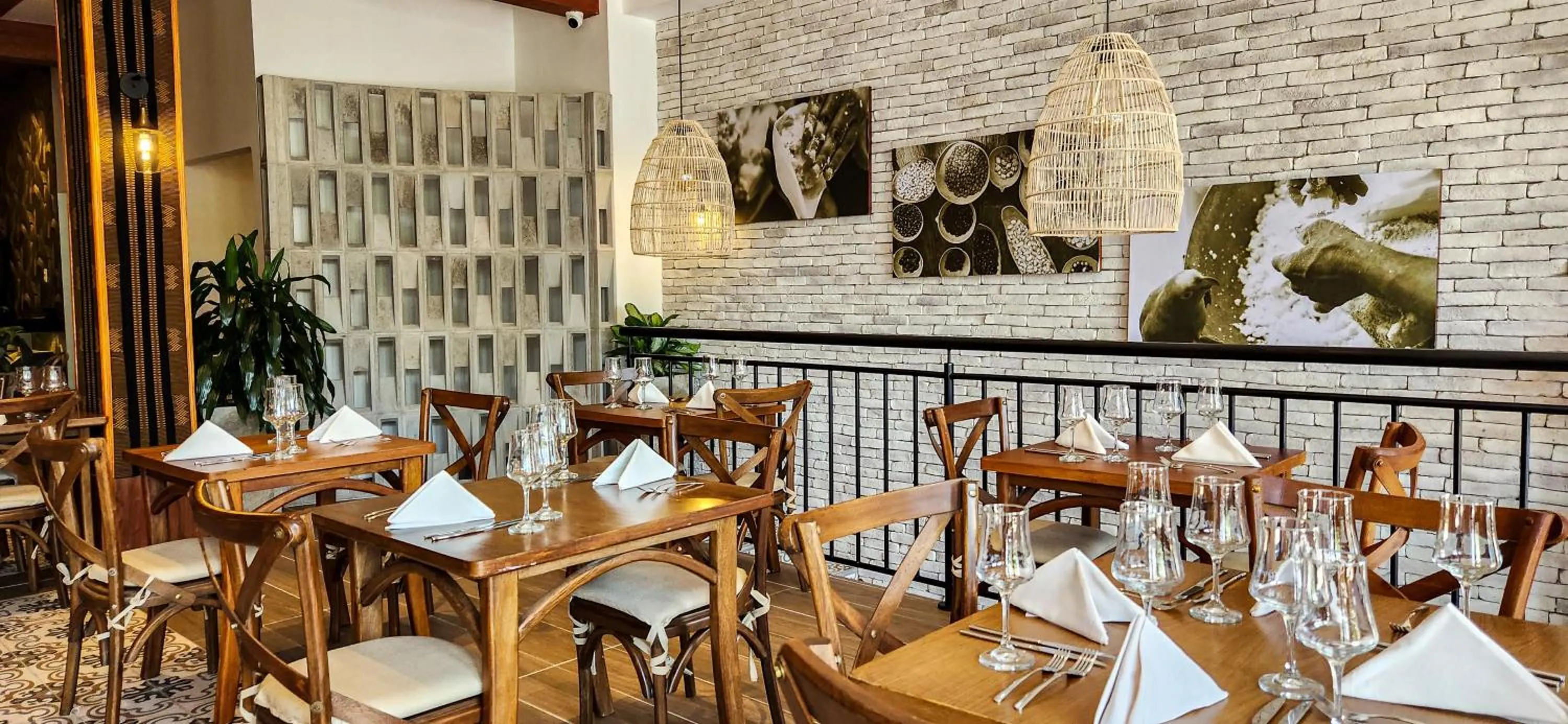 Restaurant/places to eat in Hotel Cartagena Plaza