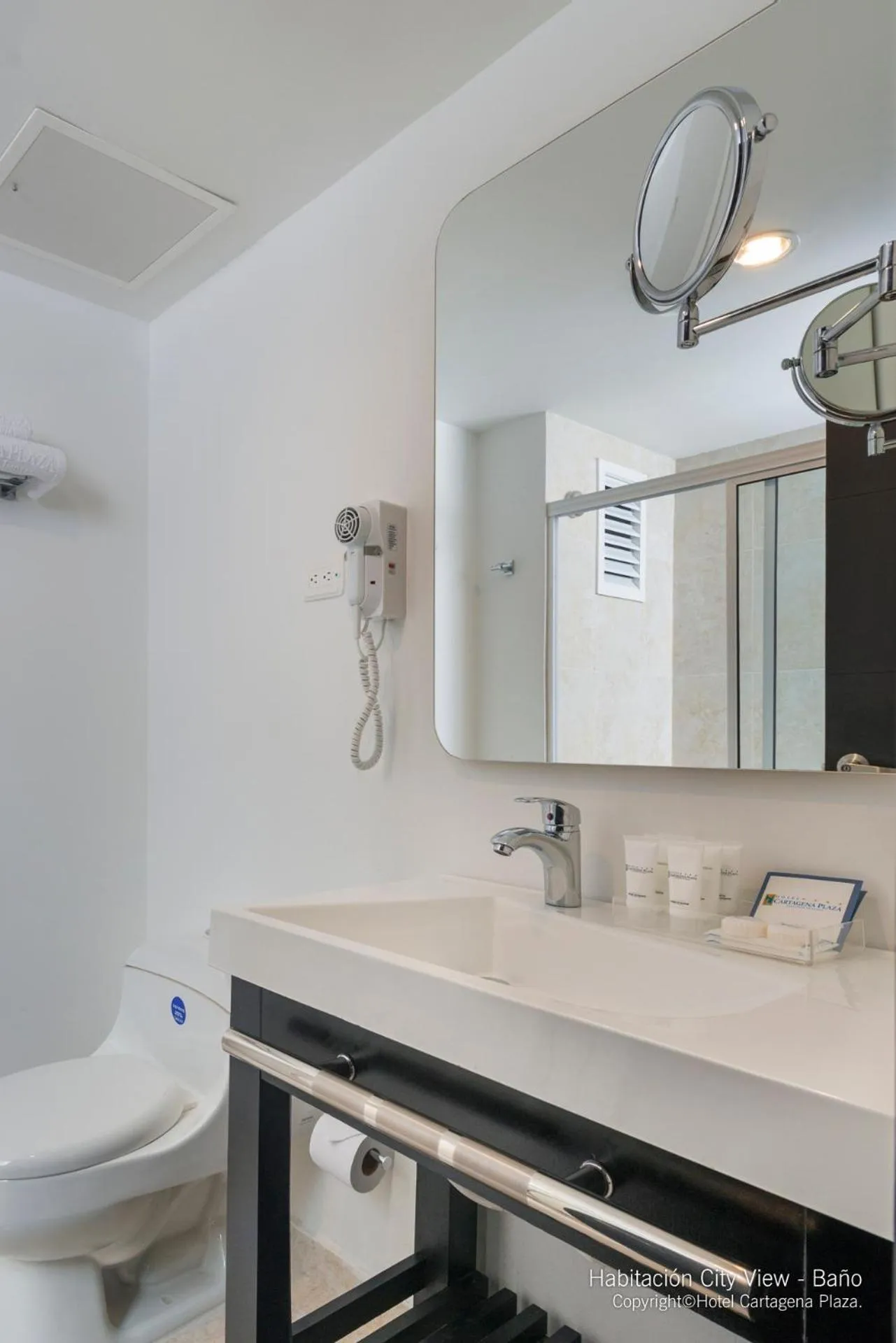 Bathroom in Hotel Cartagena Plaza