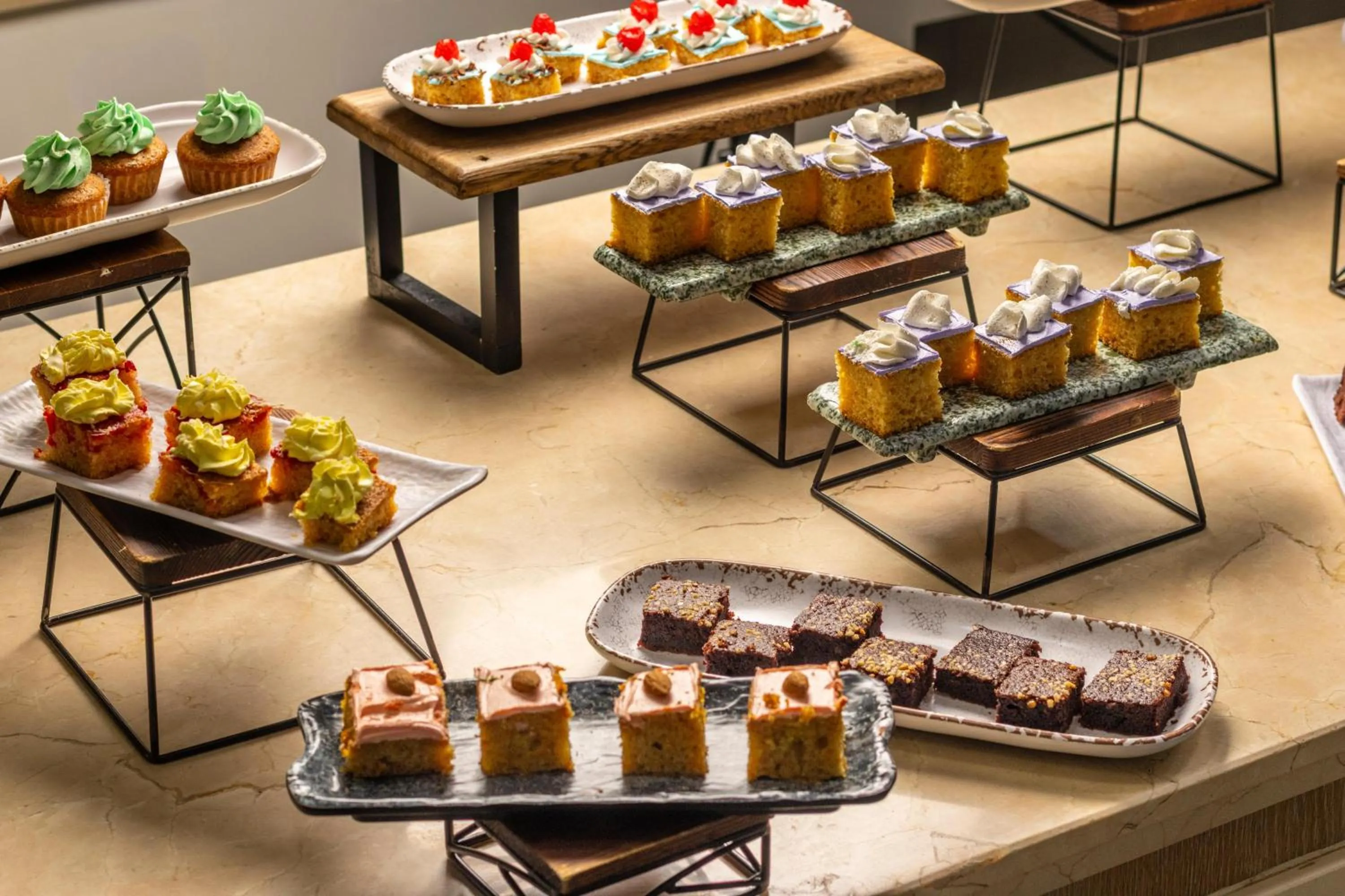 Restaurant/places to eat in Hotel Cartagena Plaza