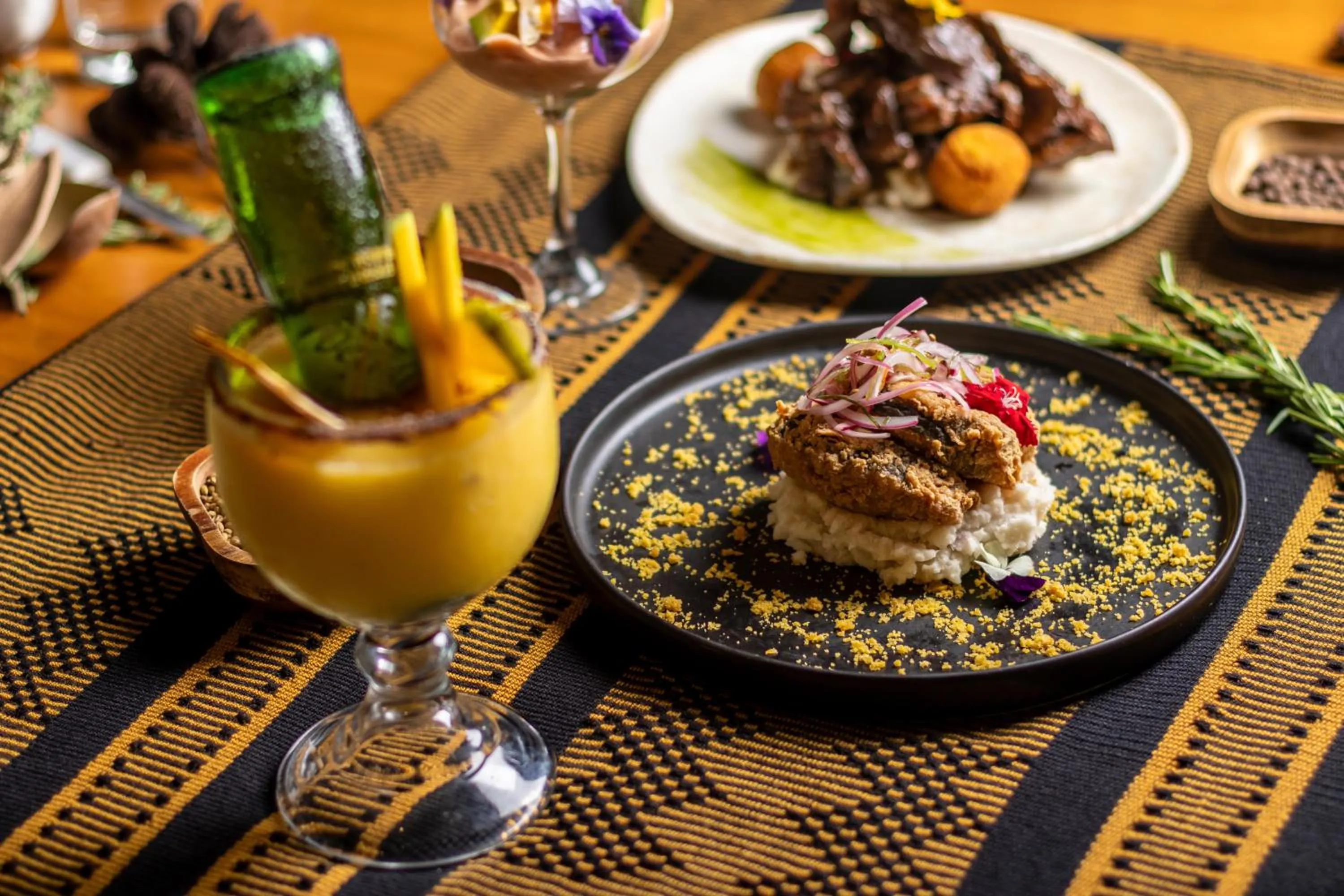 Restaurant/places to eat in Hotel Cartagena Plaza