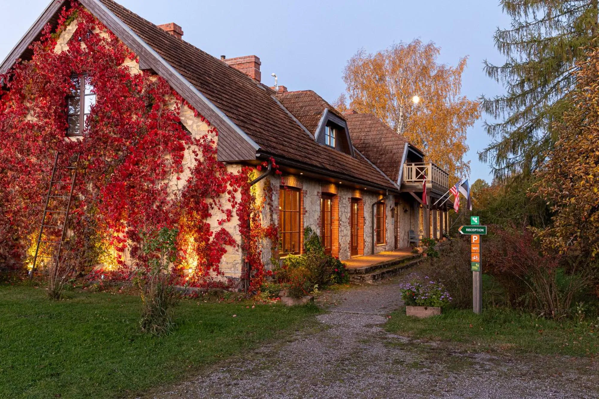 Property building in Karlamuiza Country Hotel