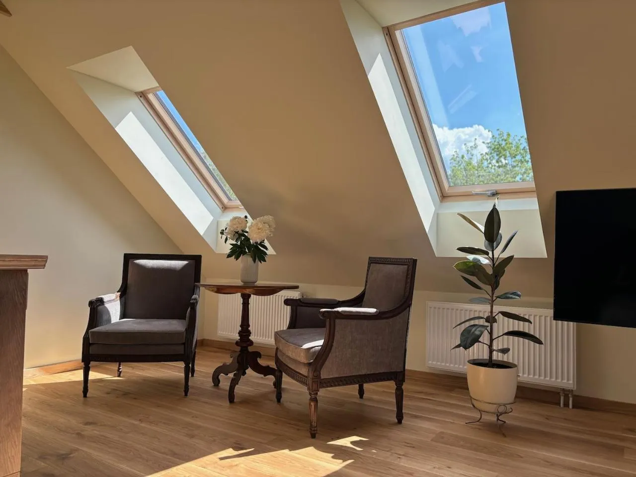 Summer in Karlamuiza Country Hotel