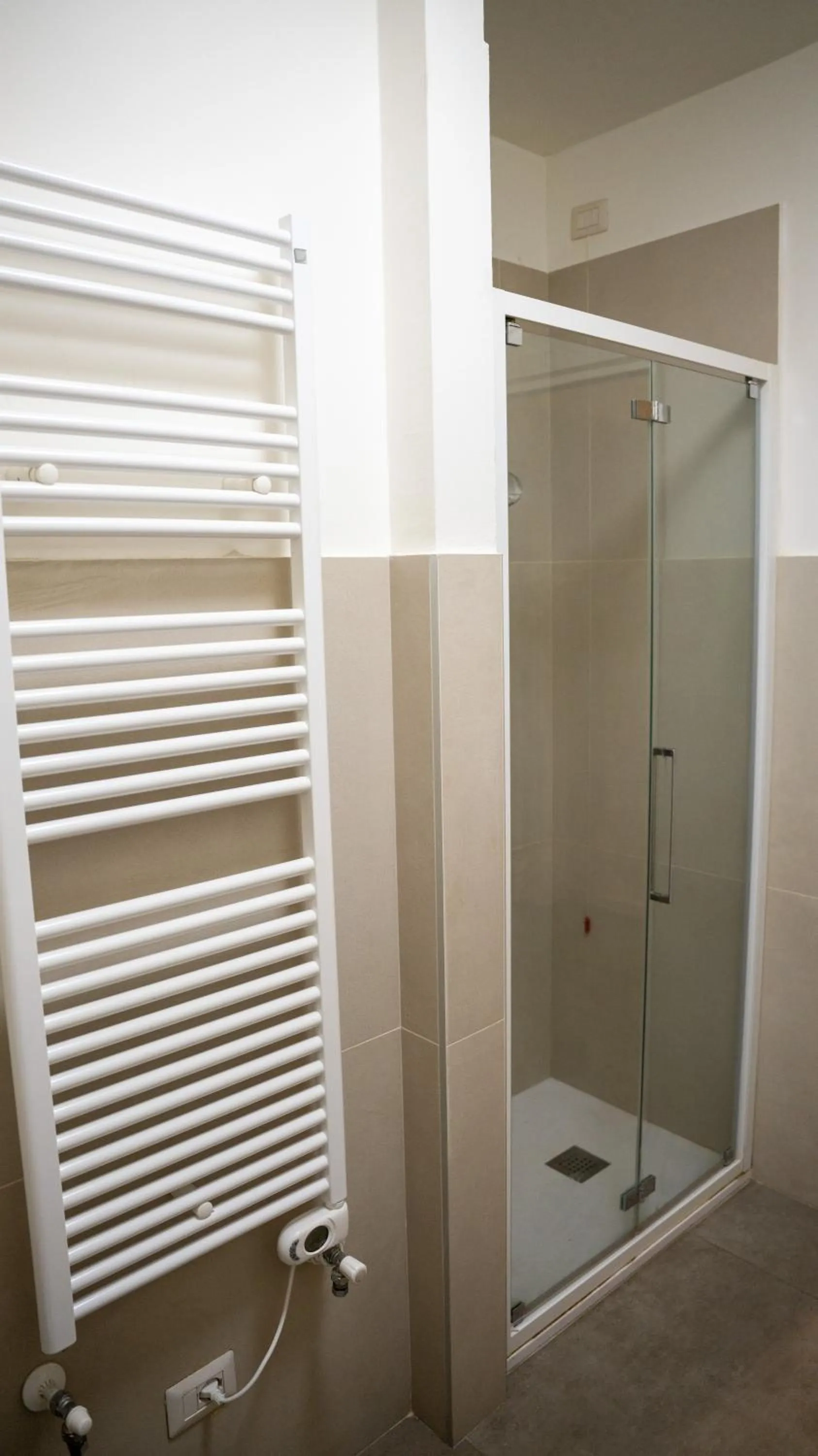 Shower in Conte Durini Apartments & Rooms
