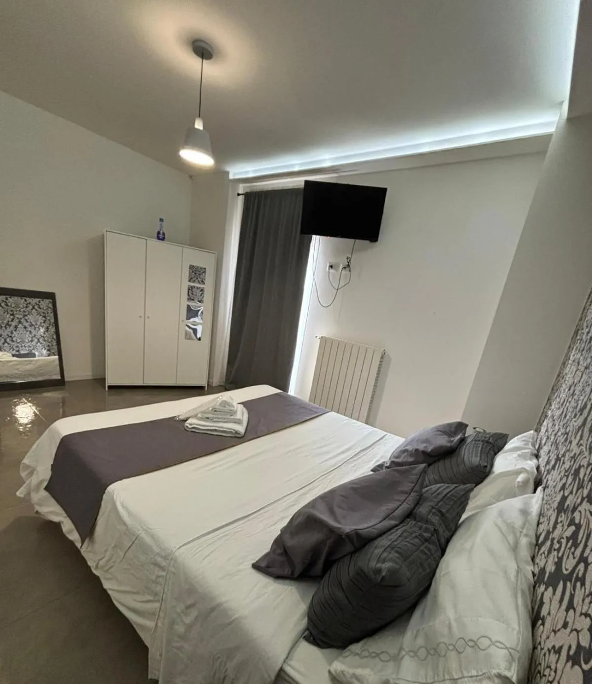 Bedroom, Bed in Conte Durini Apartments & Rooms