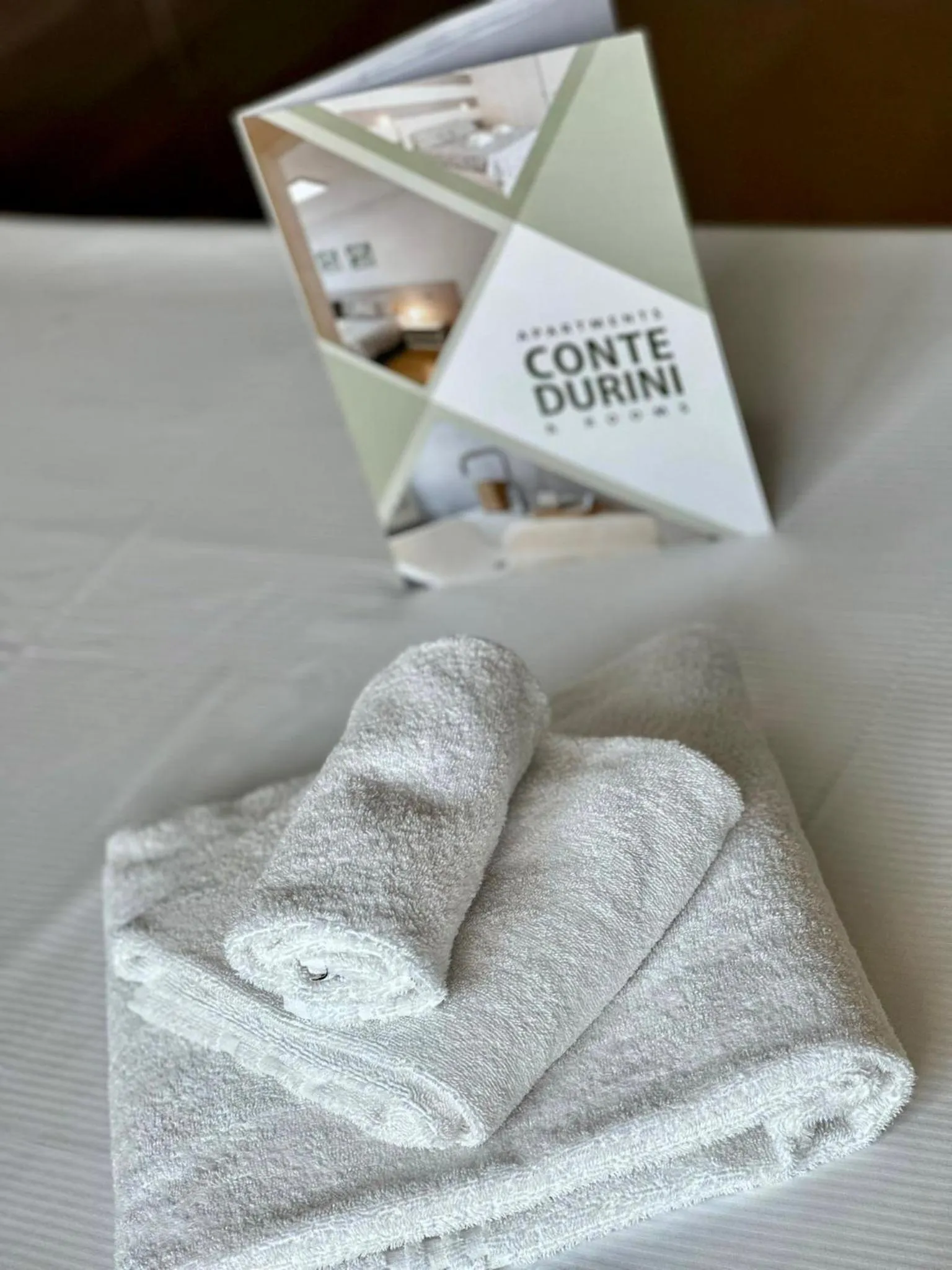 towels in Conte Durini Apartments & Rooms