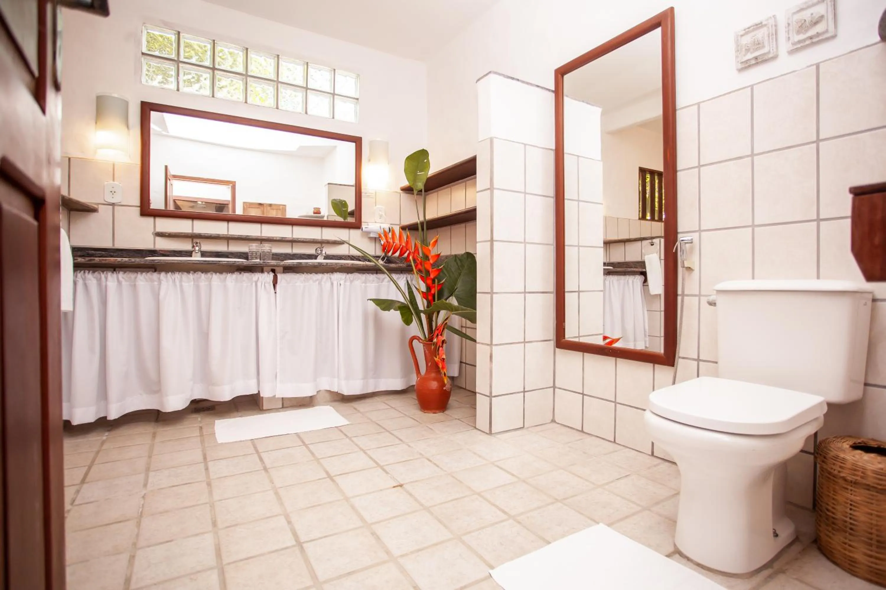 Toilet in Pousada Mundo Verde