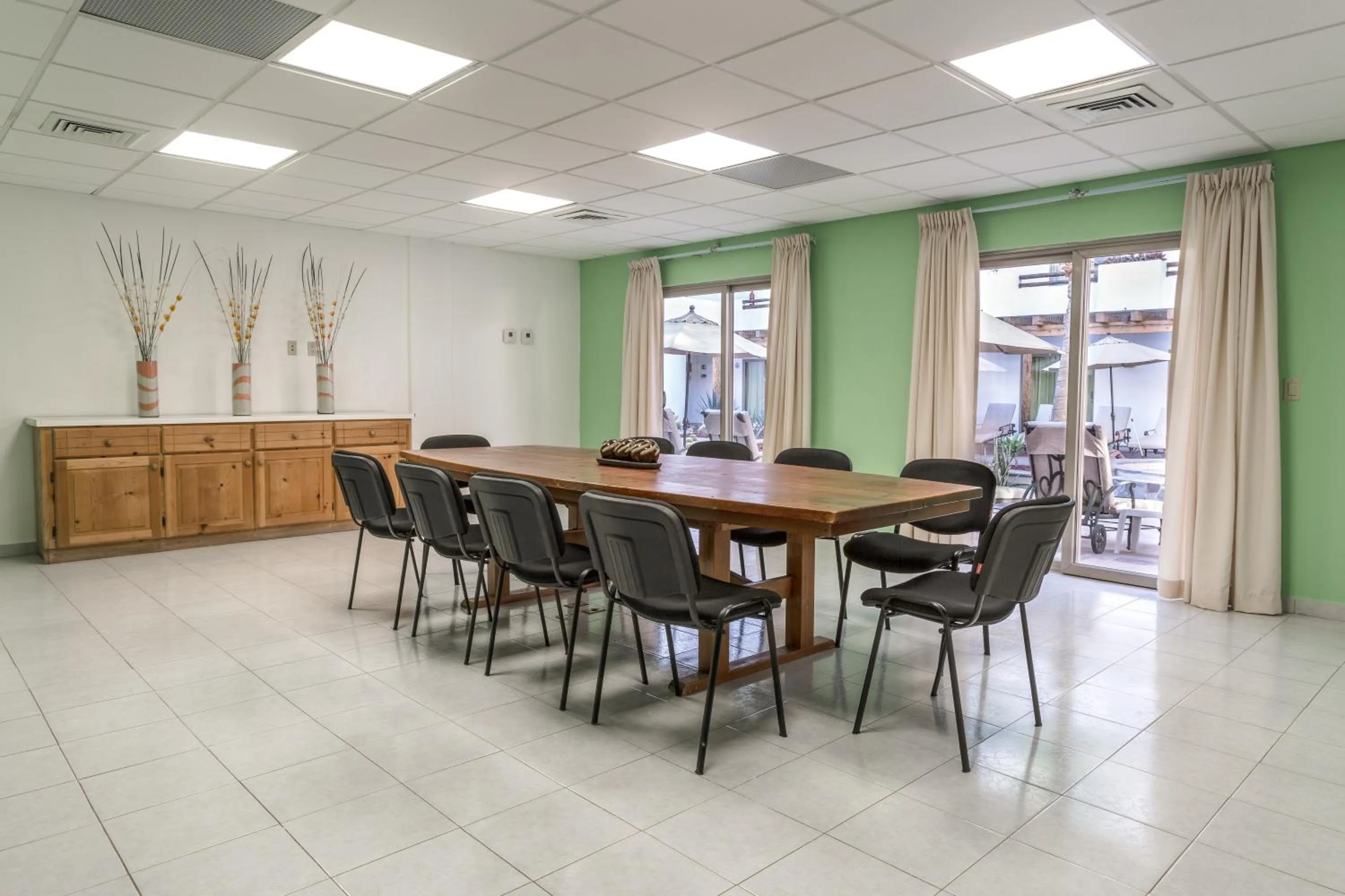 Business facilities in Hotel Santa Fe Loreto by Villa Group