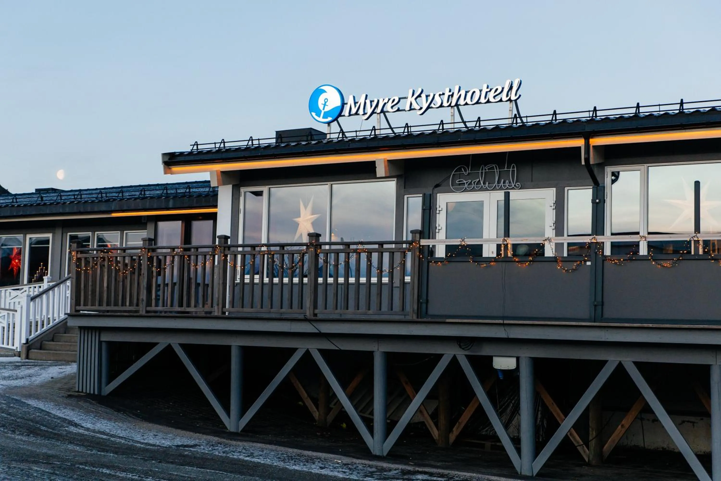 Myre Kysthotell