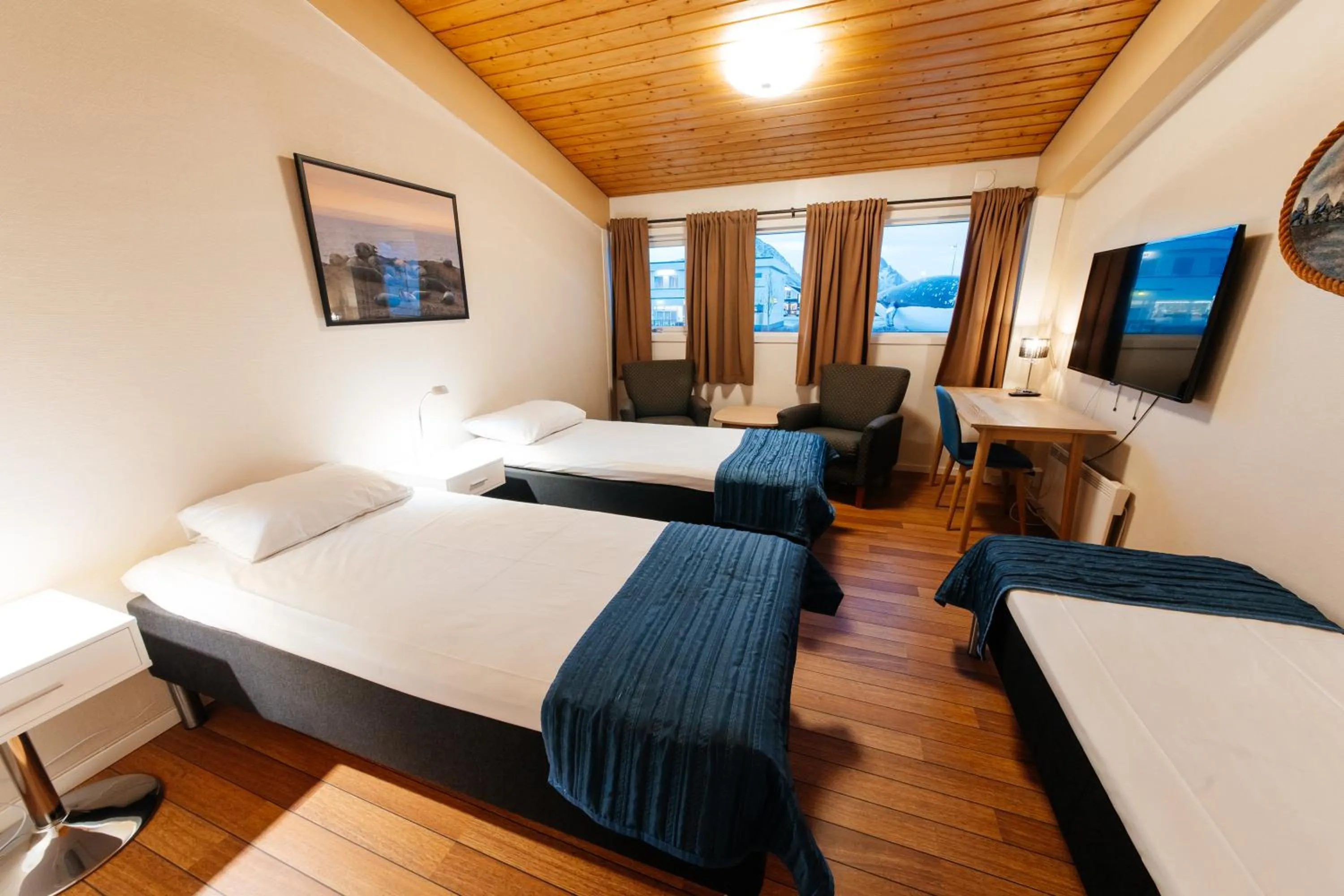 Bed in Myre Kysthotell