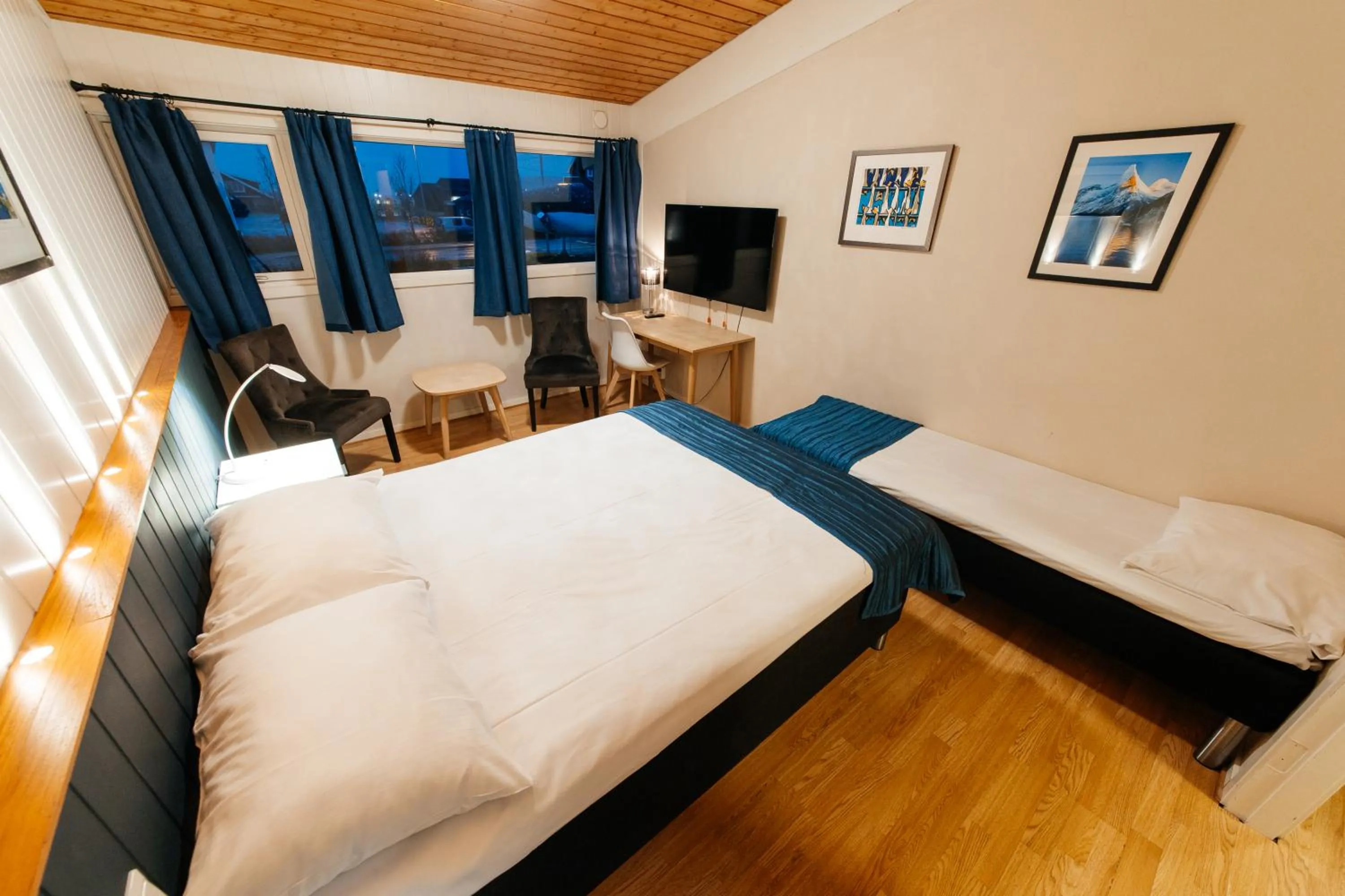 Bed in Myre Kysthotell