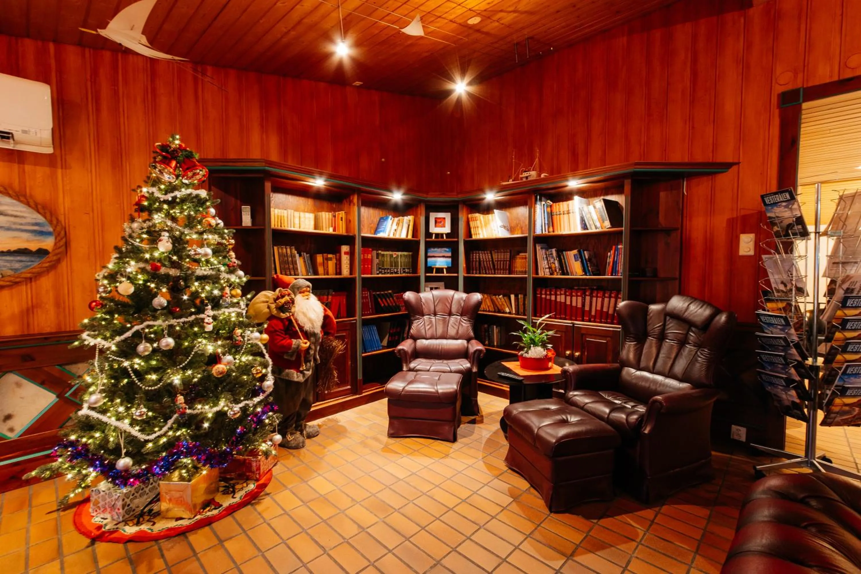 Lobby or reception in Myre Kysthotell