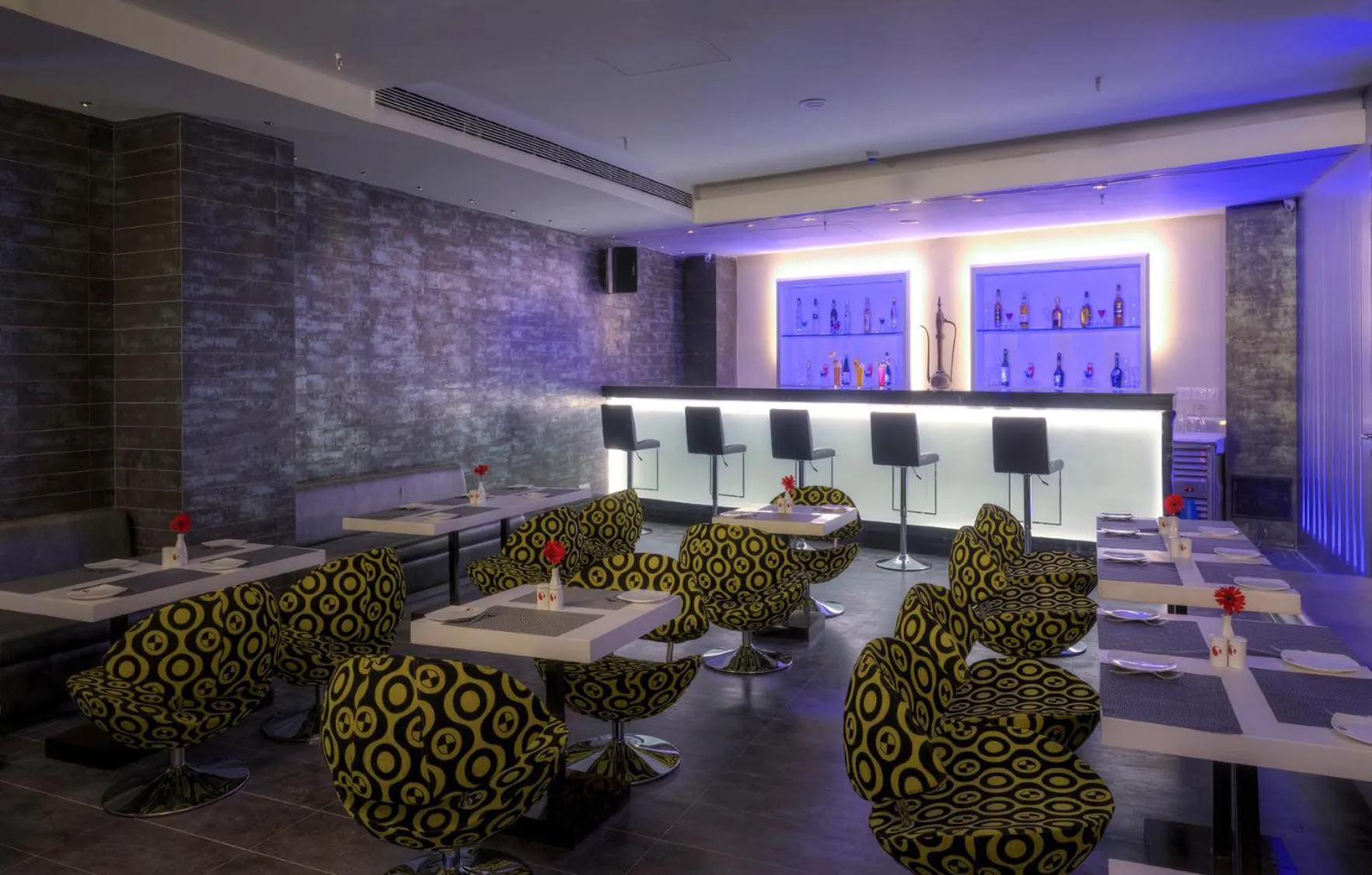 Lounge or bar in Sonotel Hotels & Resorts Pvt Ltd