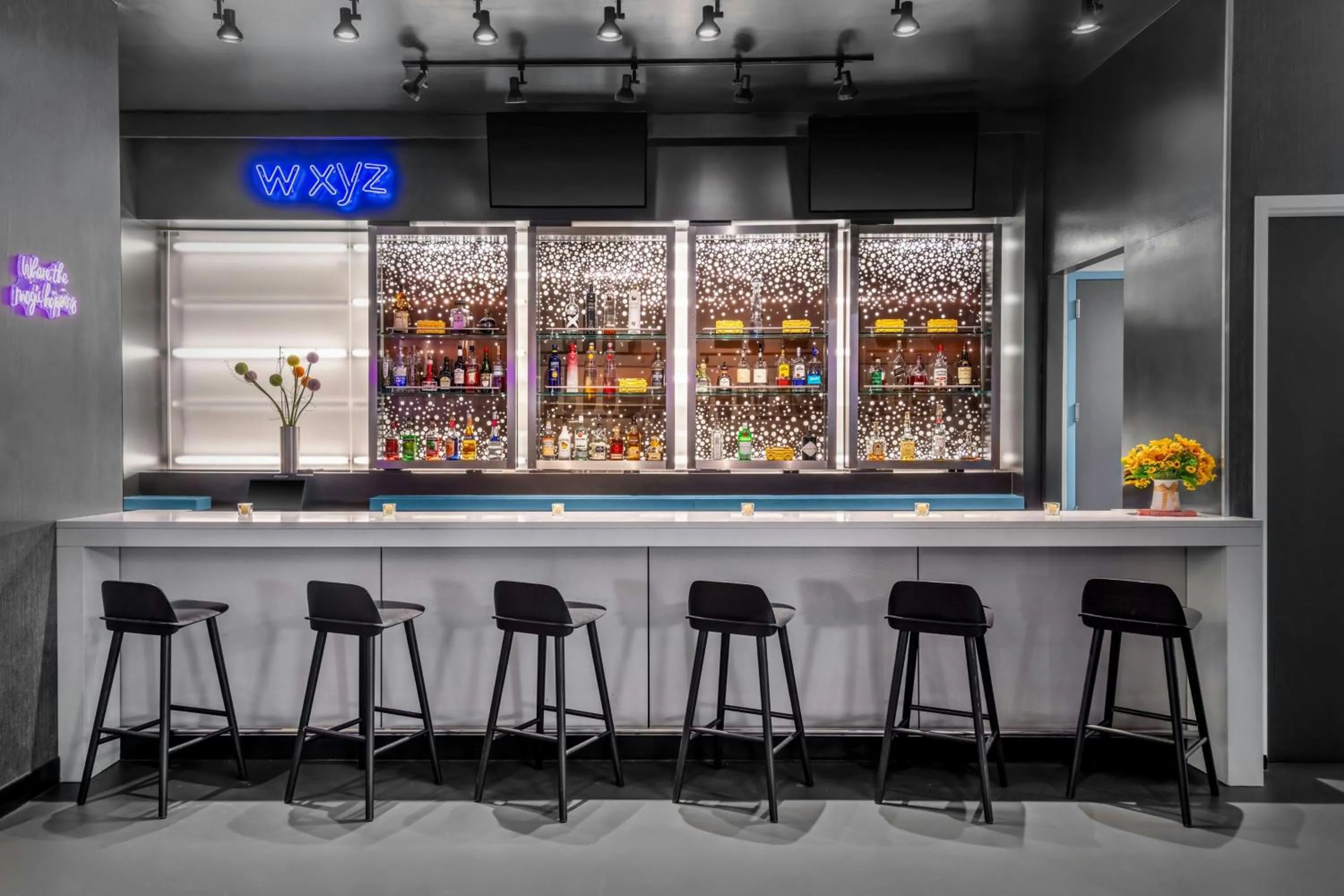 Lounge or bar in Aloft New York Brooklyn