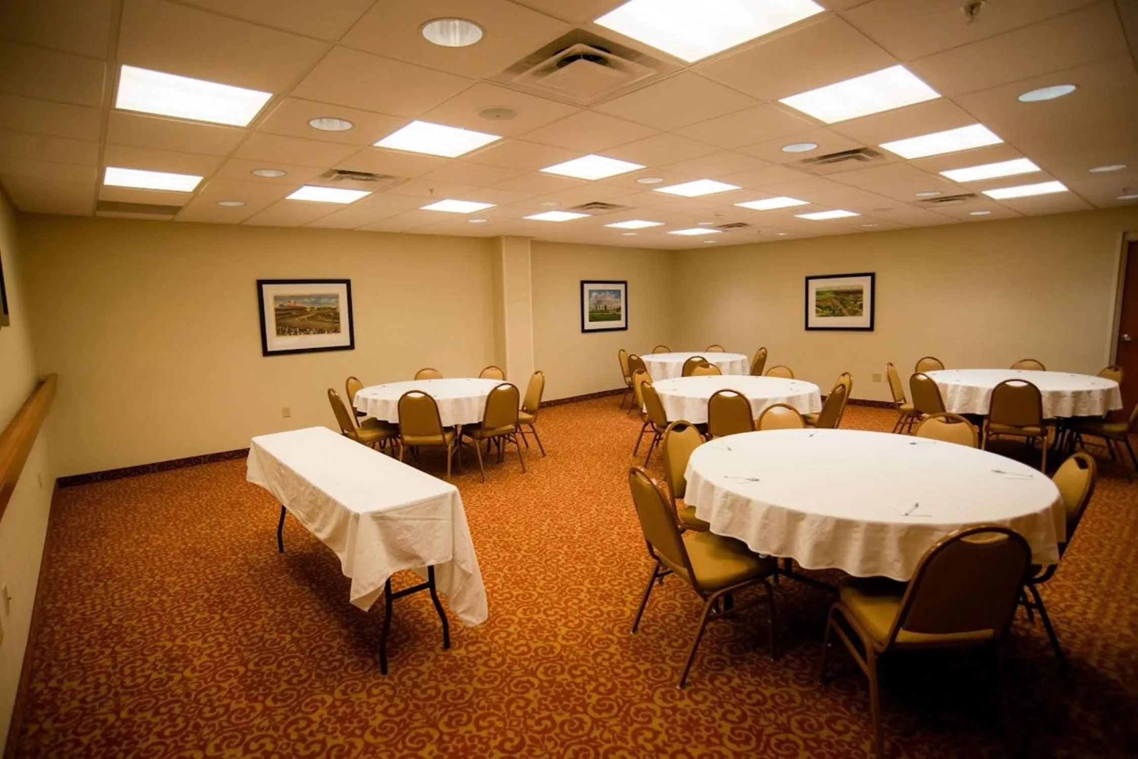 Meeting/conference room in Hampton Inn & Suites Radcliff/Fort Knox