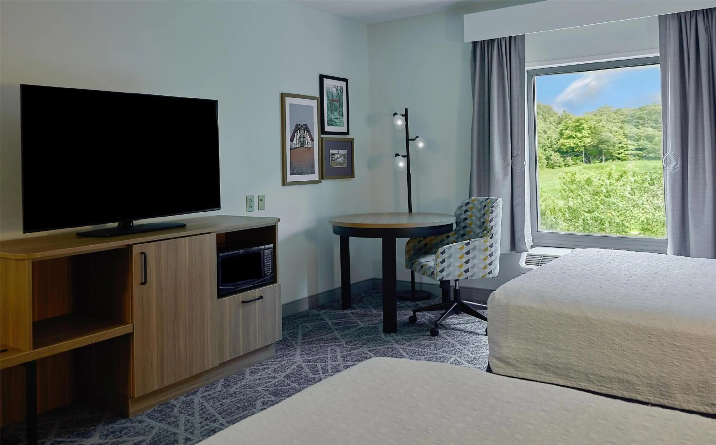 Bed in Hampton Inn & Suites Radcliff/Fort Knox