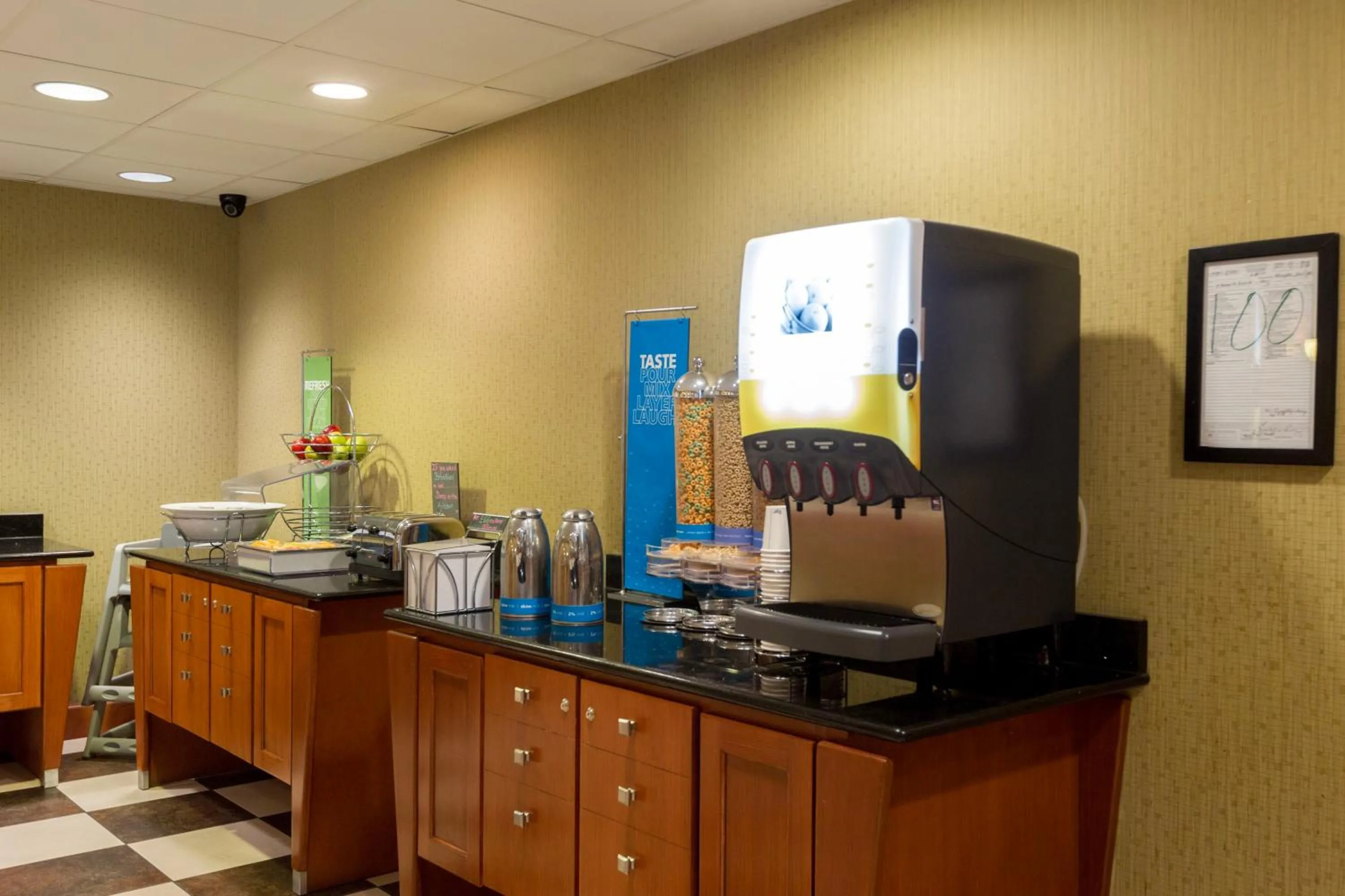 Breakfast in Hampton Inn & Suites Radcliff/Fort Knox