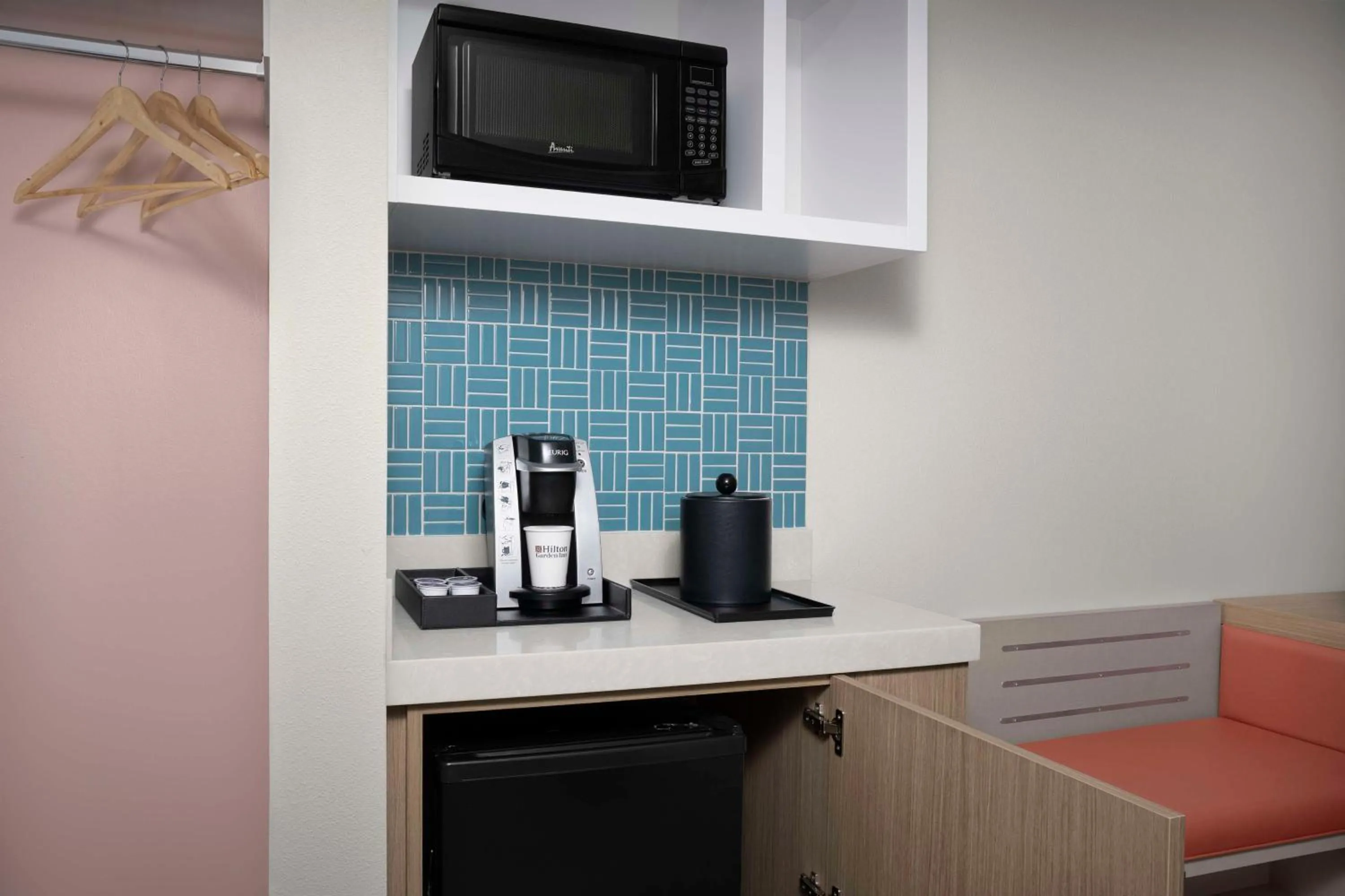 Coffee/tea facilities in Hilton Garden Inn Jacksonville Downtown Southbank